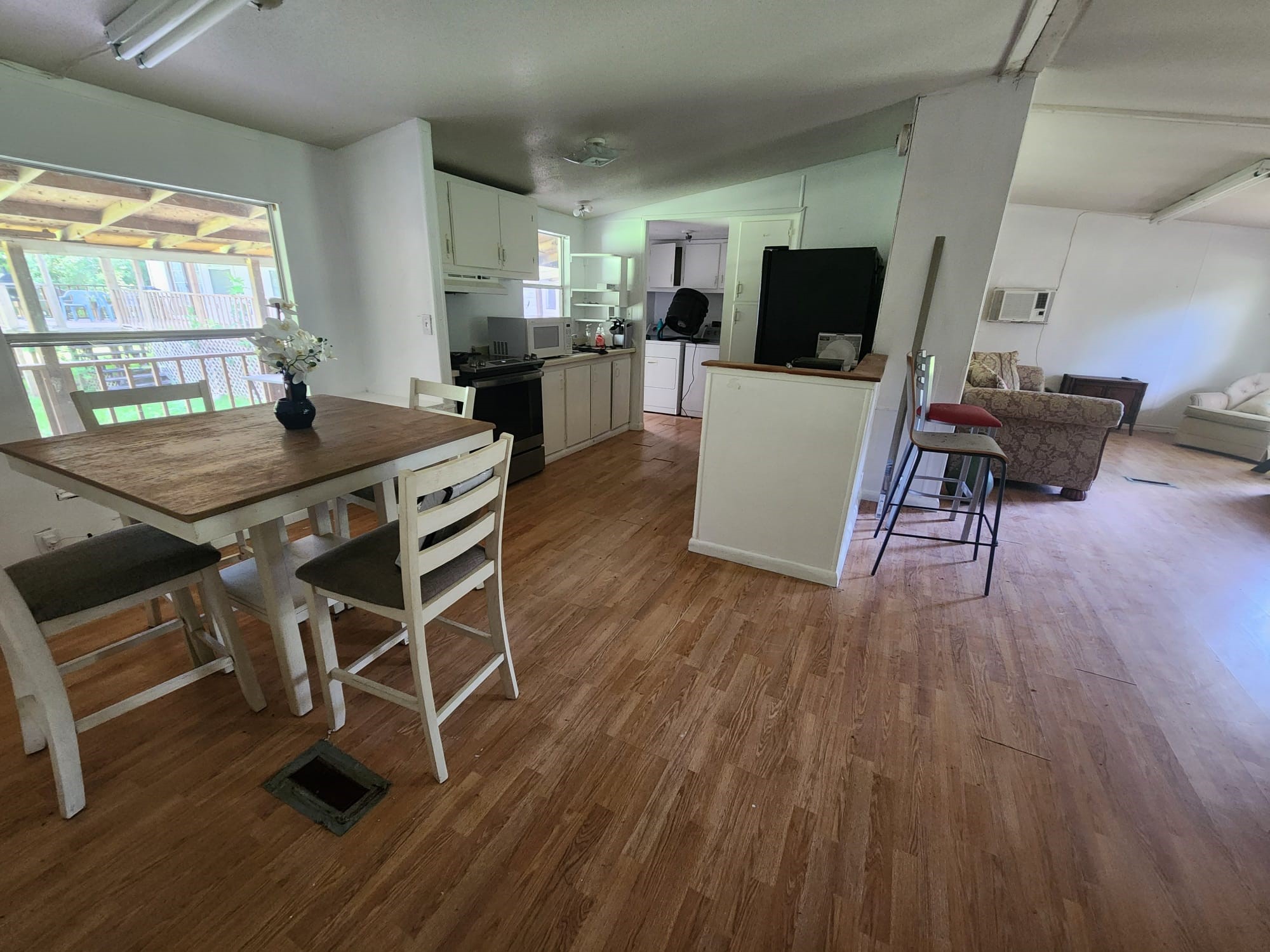 190 Briar Meadows Drive Property Photo 10