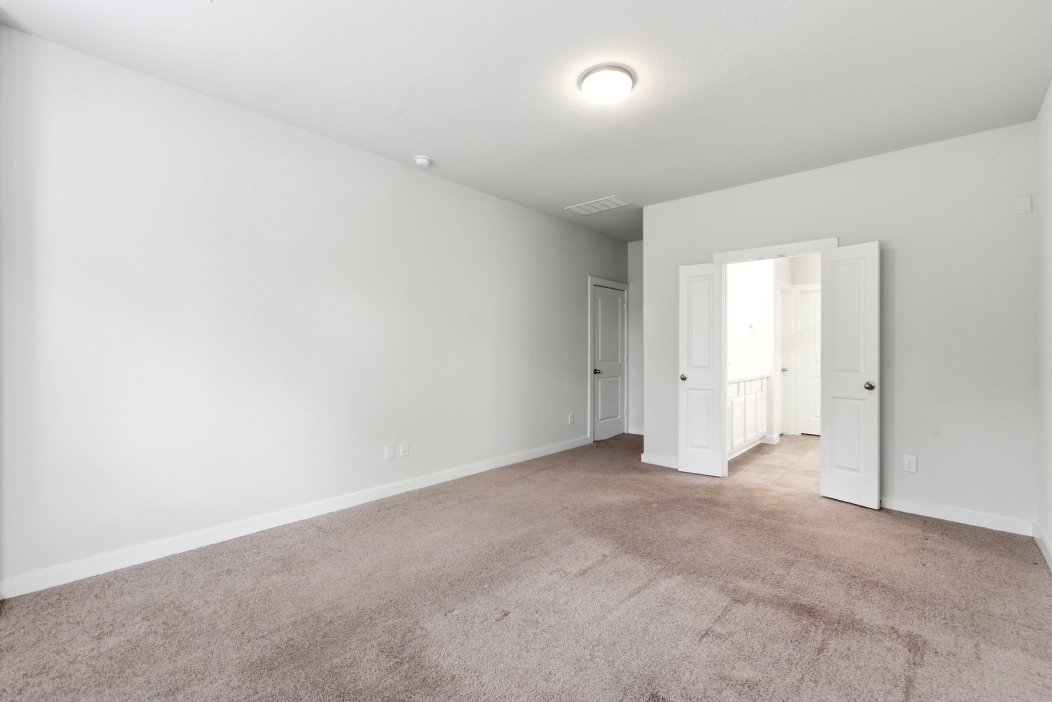 8017 Whisper Grove Drive Property Photo 20