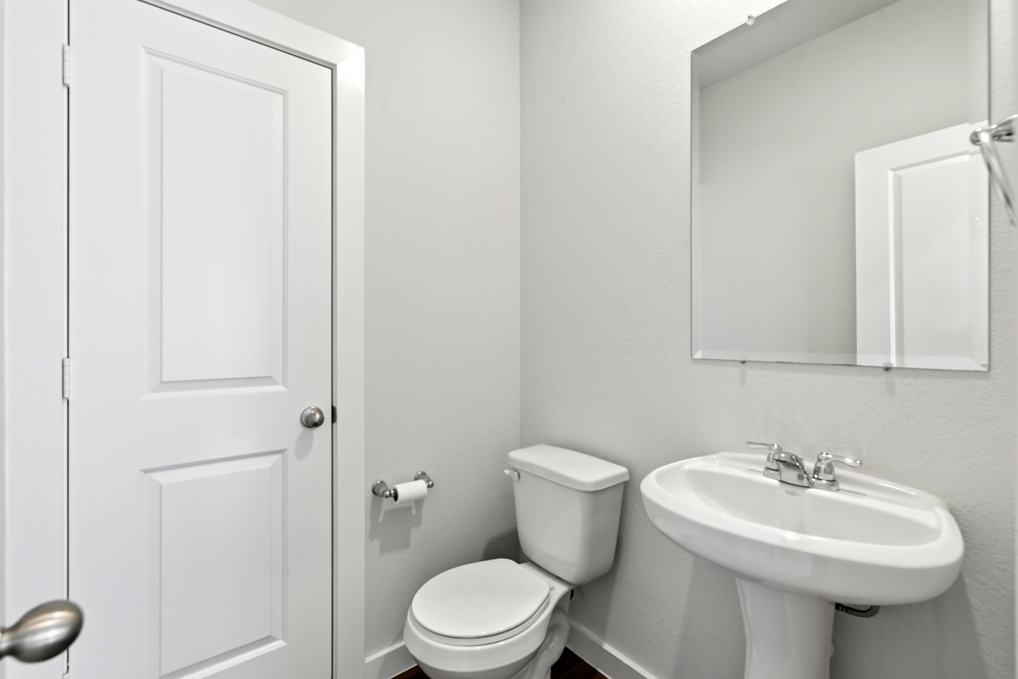 8017 Whisper Grove Drive Property Photo 26
