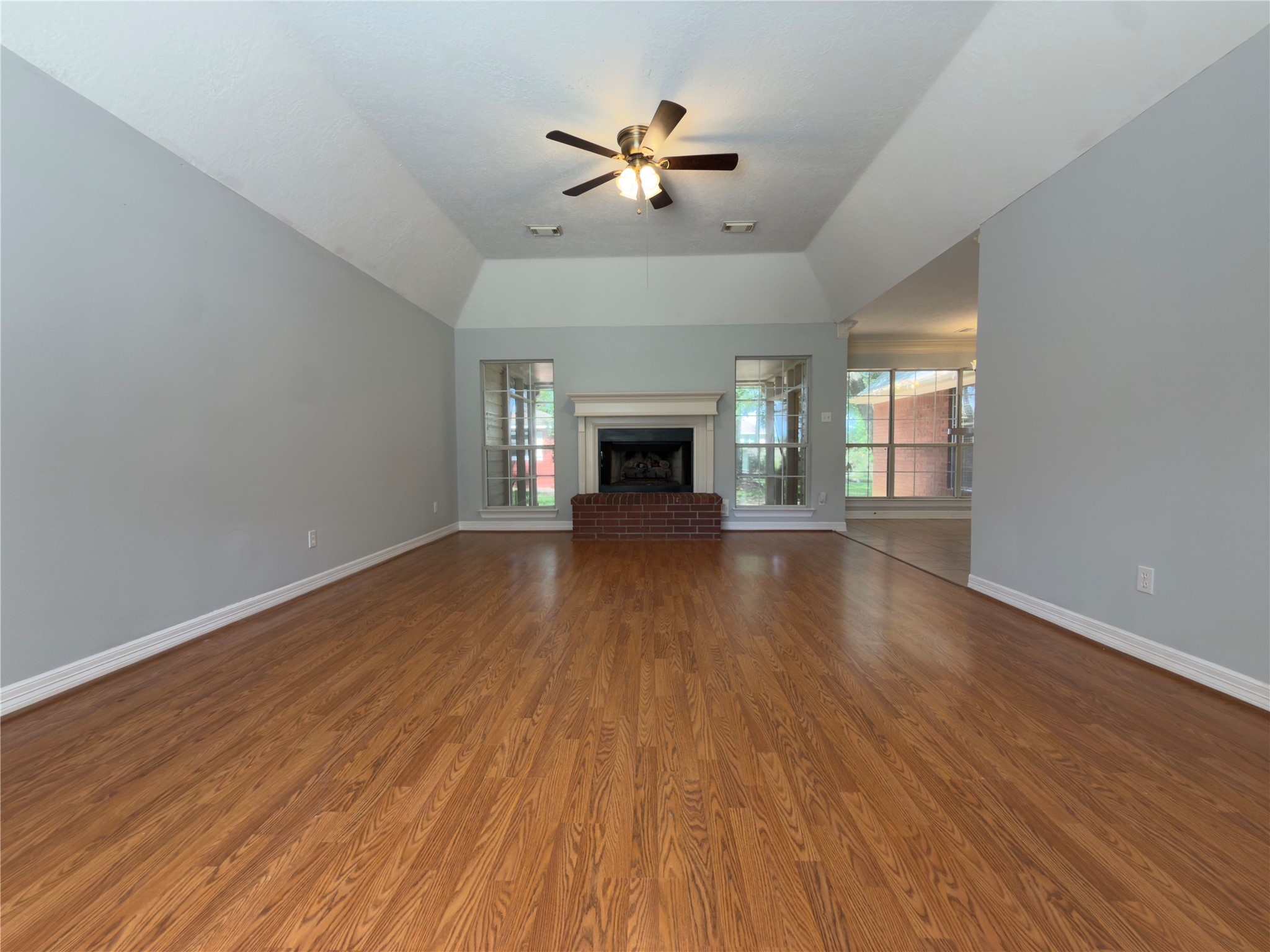 1800 Carriage Run W Run W Property Photo 6
