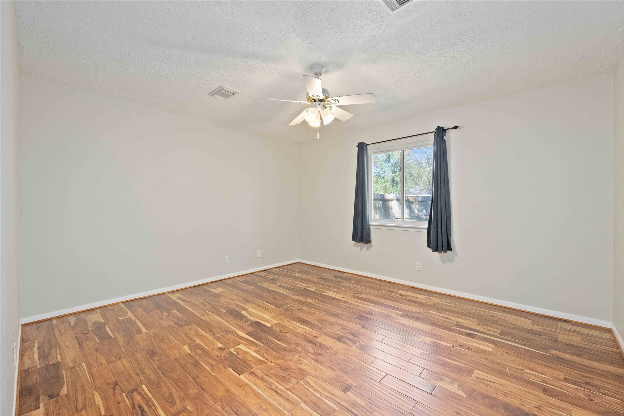 9809 Condor Drive Property Photo 11