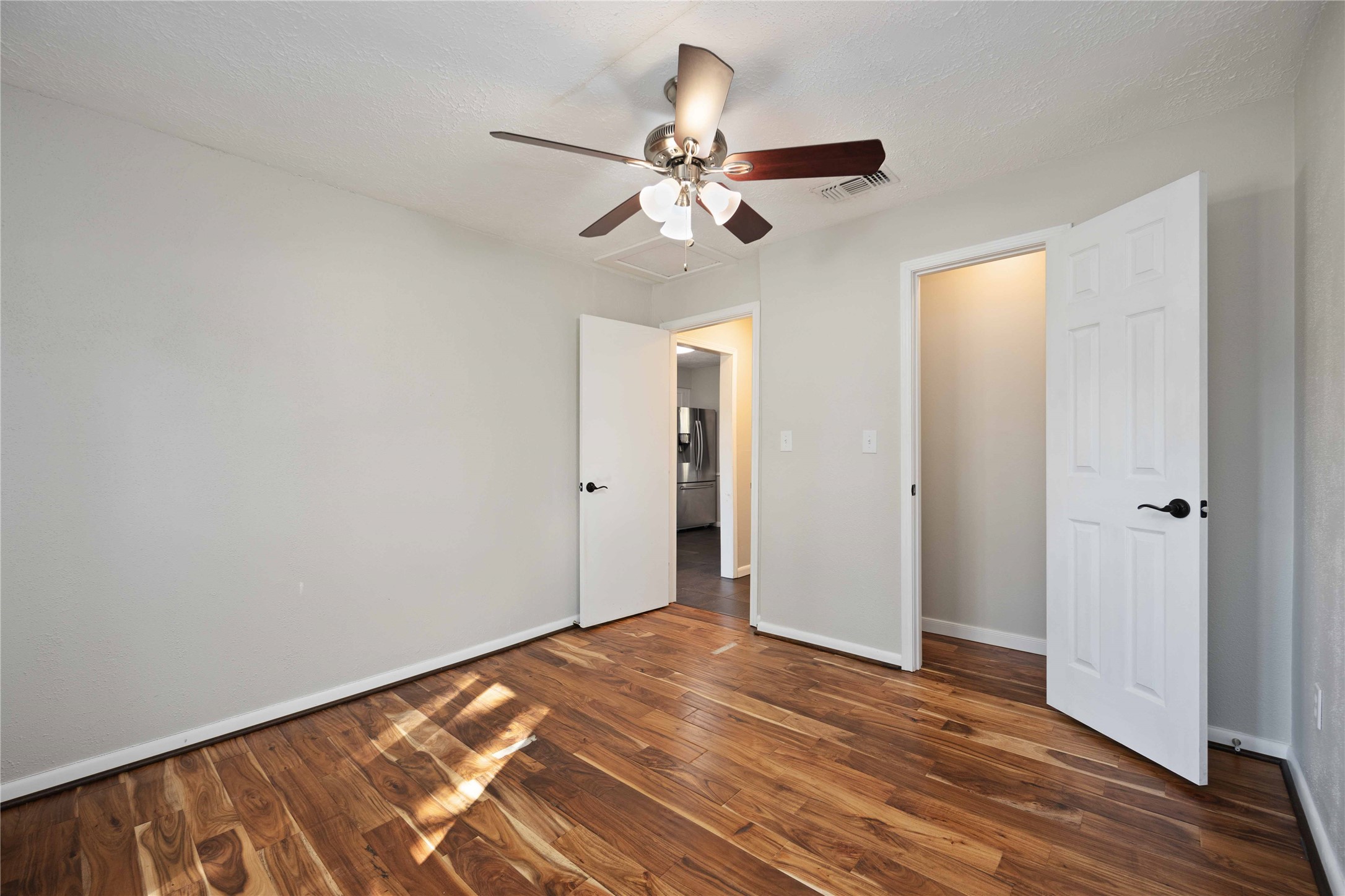 9809 Condor Drive Property Photo 15