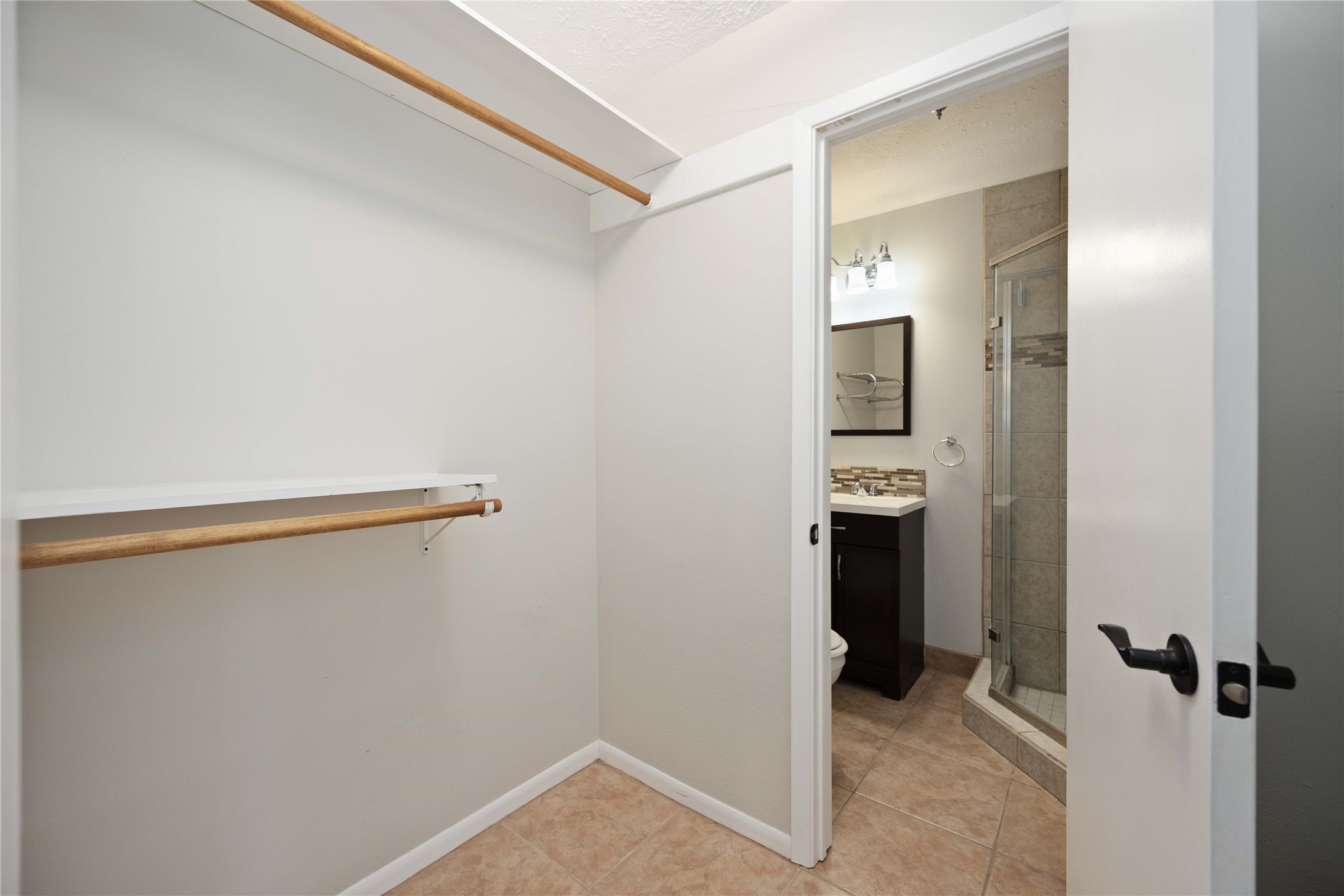 9809 Condor Drive Property Photo 17