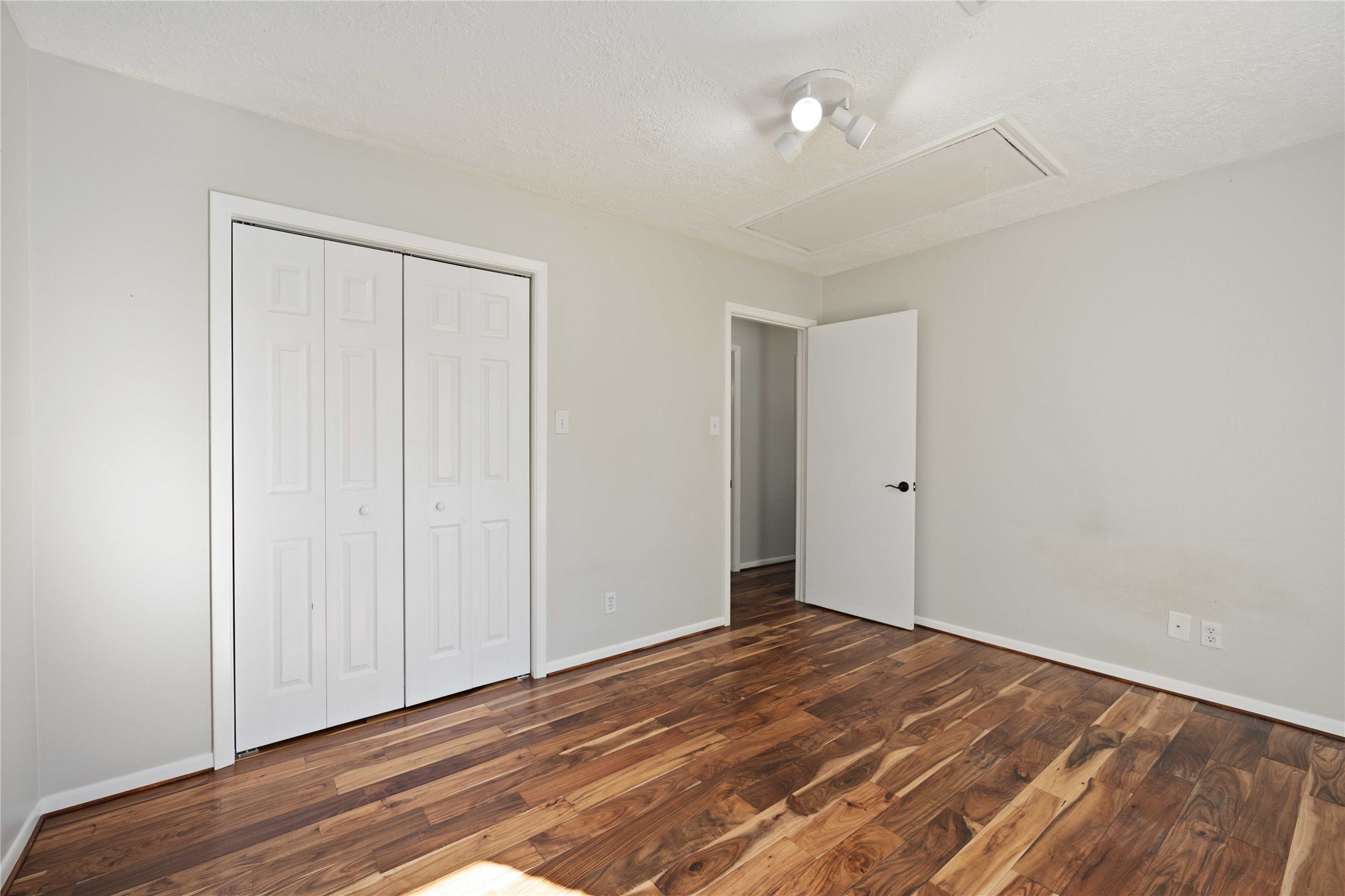 9809 Condor Drive Property Photo 19