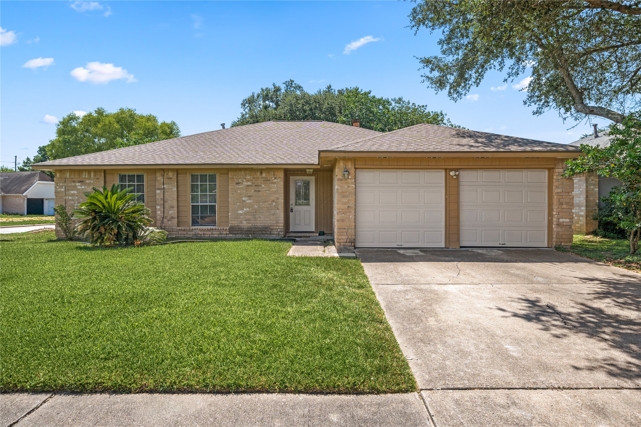 2603 Hollymist Drive Property Photo 8