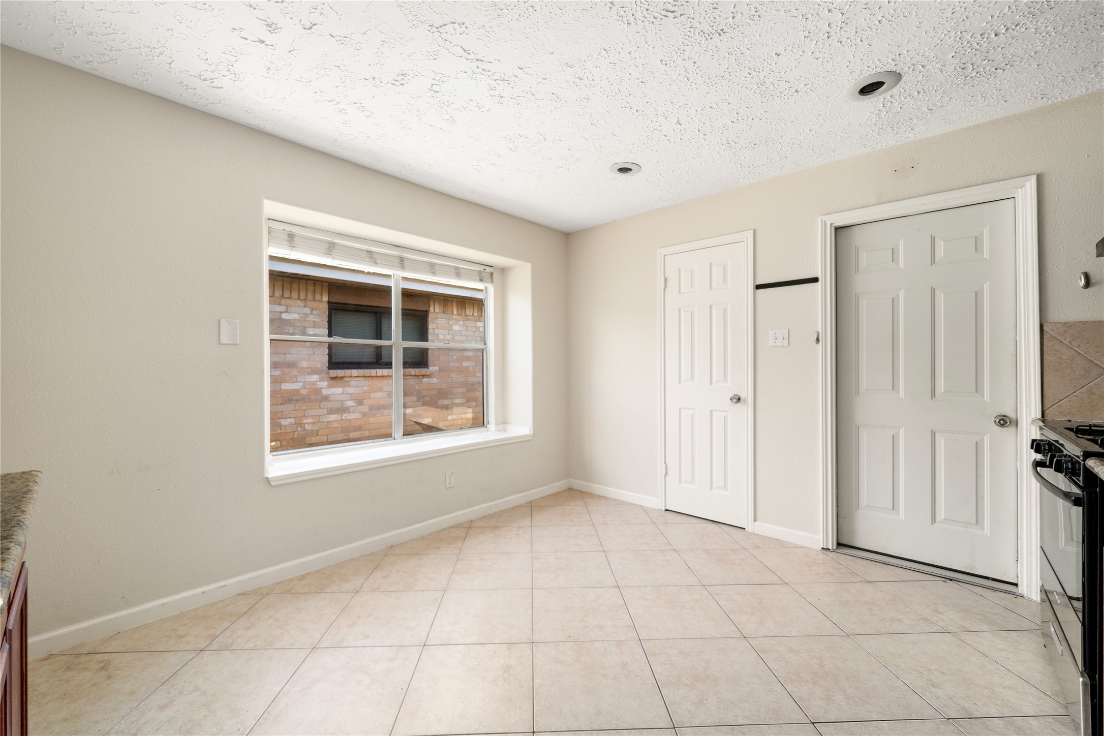 2603 Hollymist Drive Property Photo 22