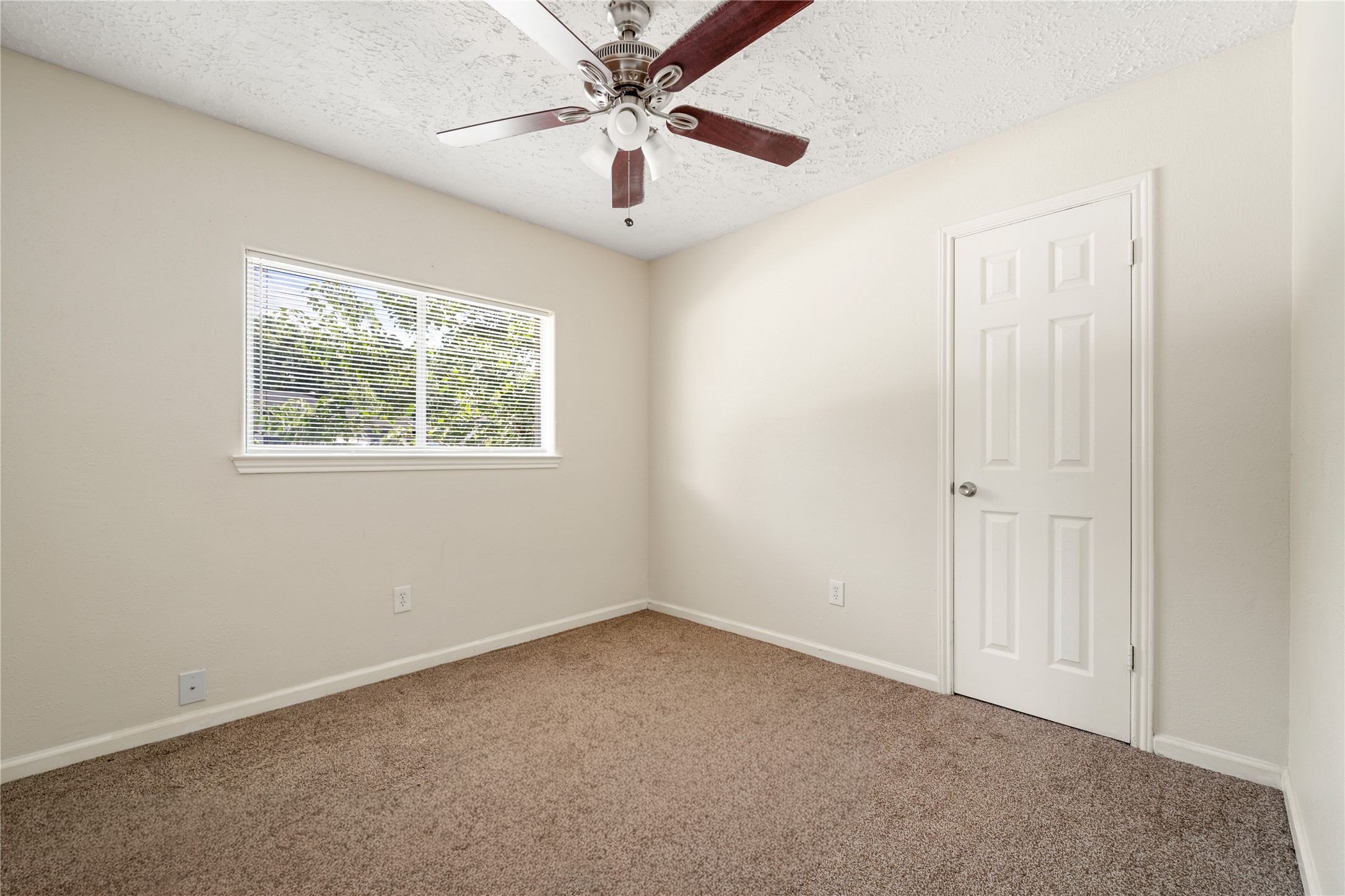 2603 Hollymist Drive Property Photo 27