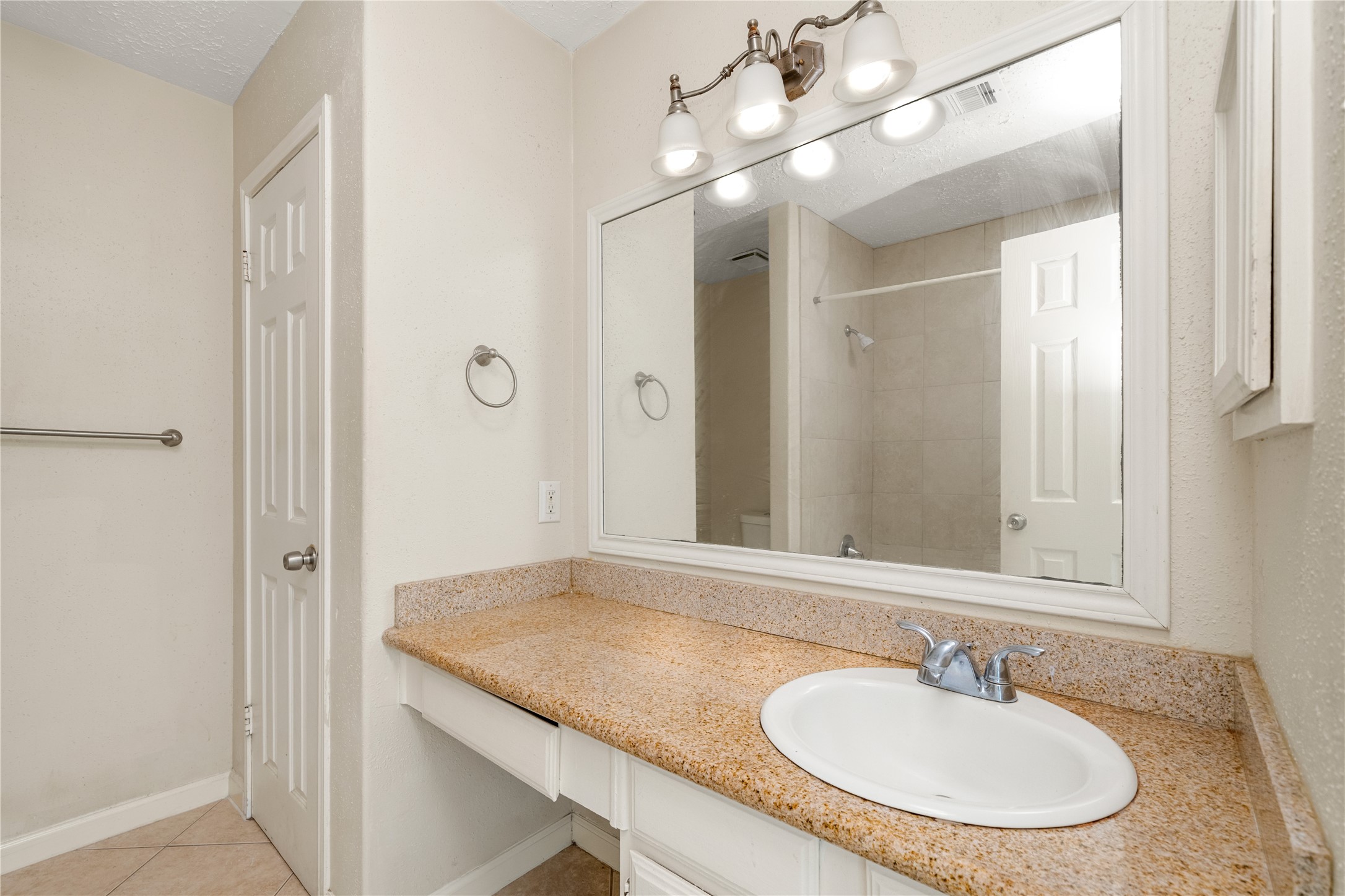2603 Hollymist Drive Property Photo 33