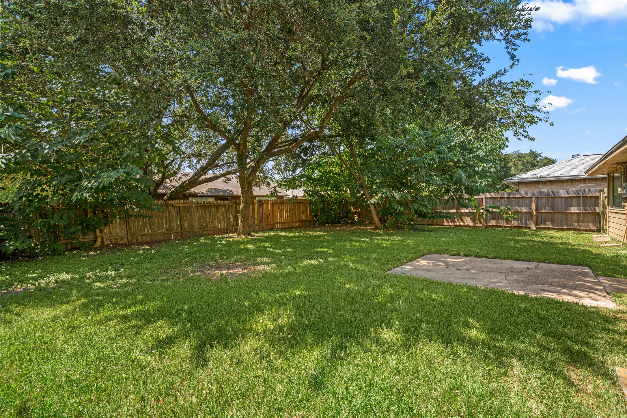 2603 Hollymist Drive Property Photo 37