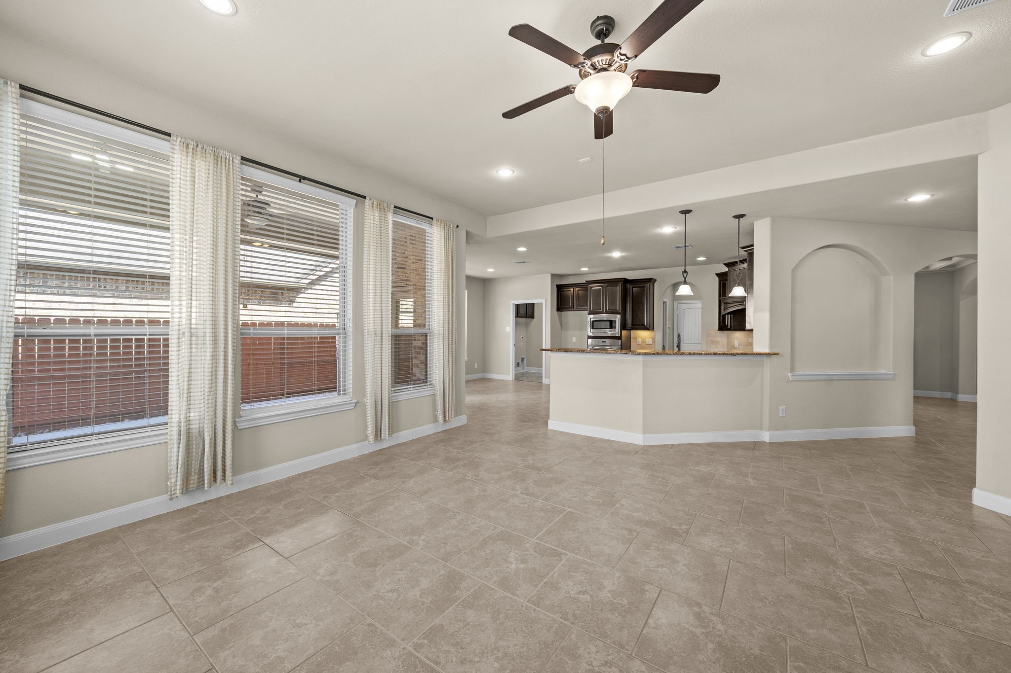 16902 Cook Landing Drive Property Photo 3