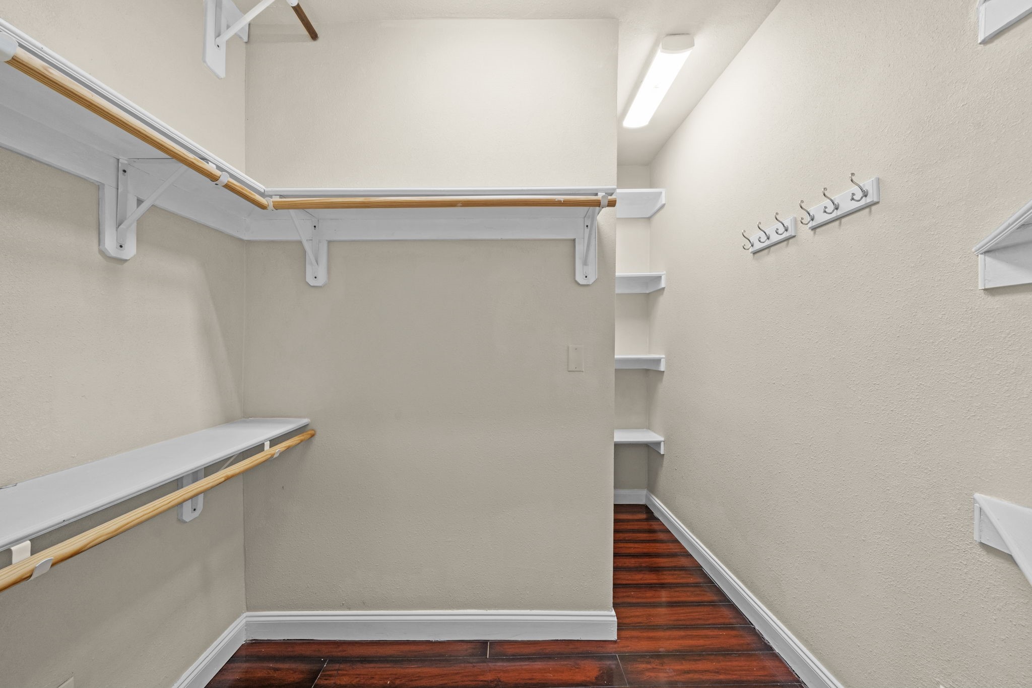 16902 Cook Landing Drive Property Photo 14