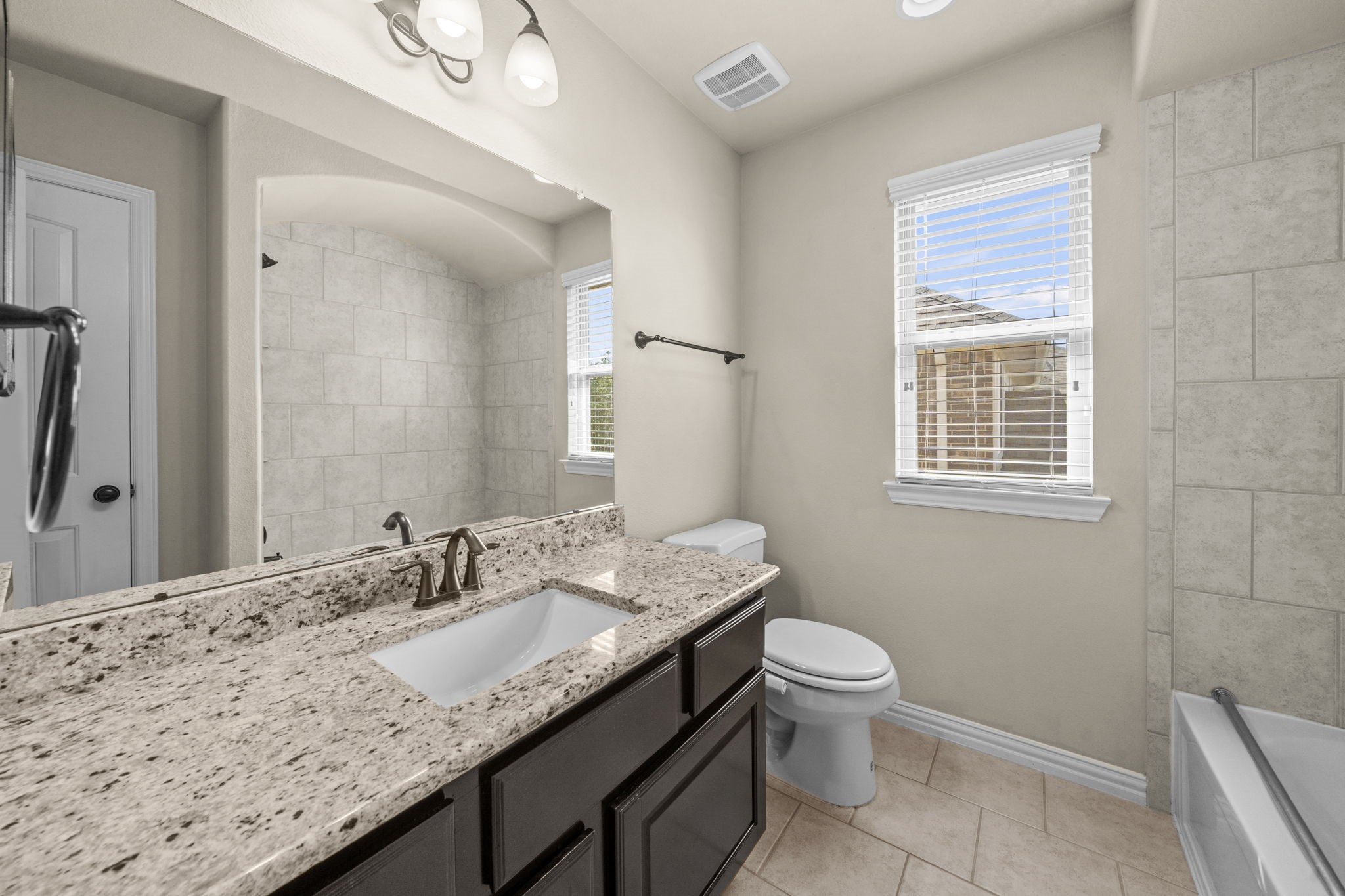 16902 Cook Landing Drive Property Photo 19
