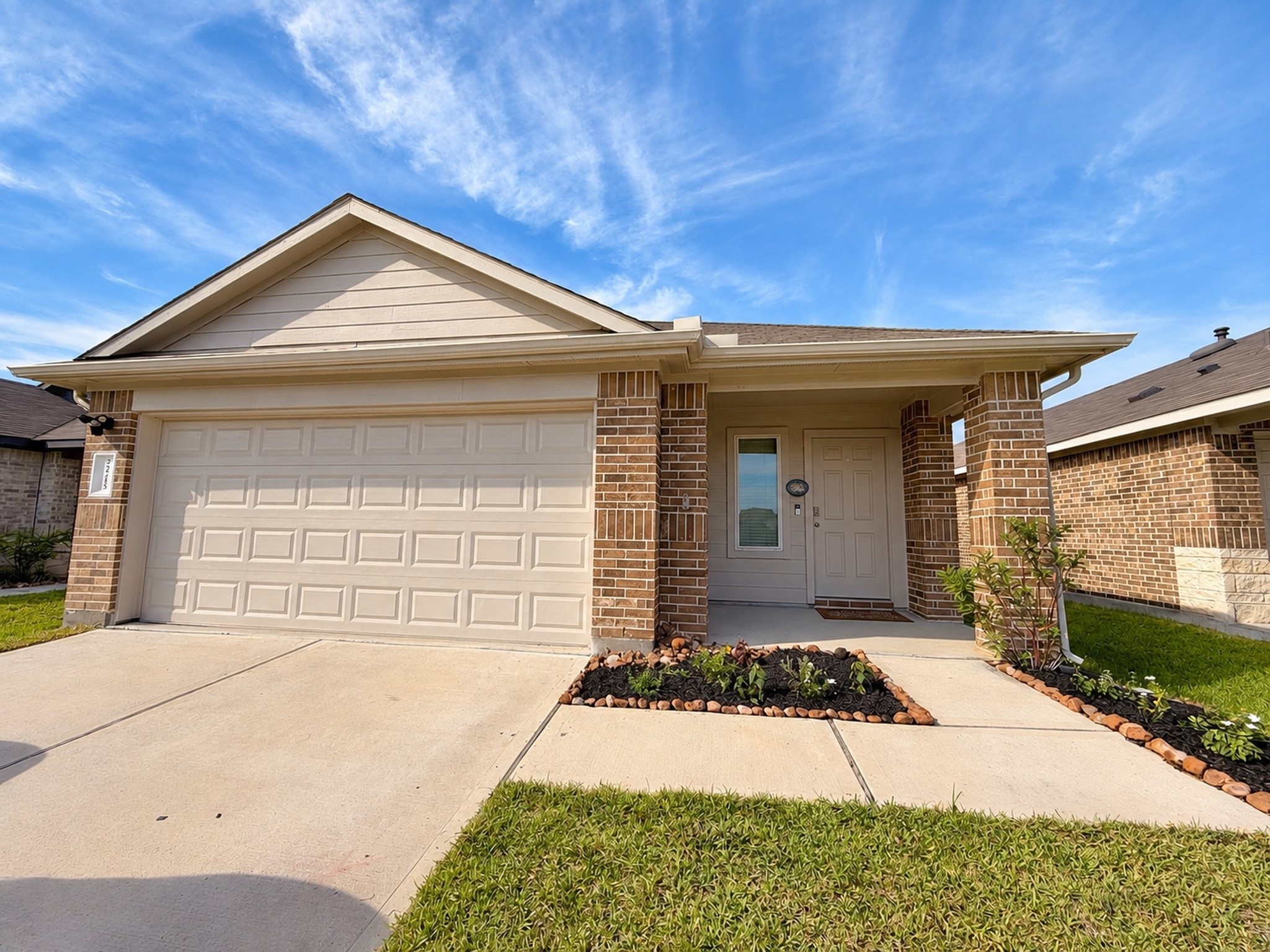 24215 Oriole Summit Drive Property Photo 1