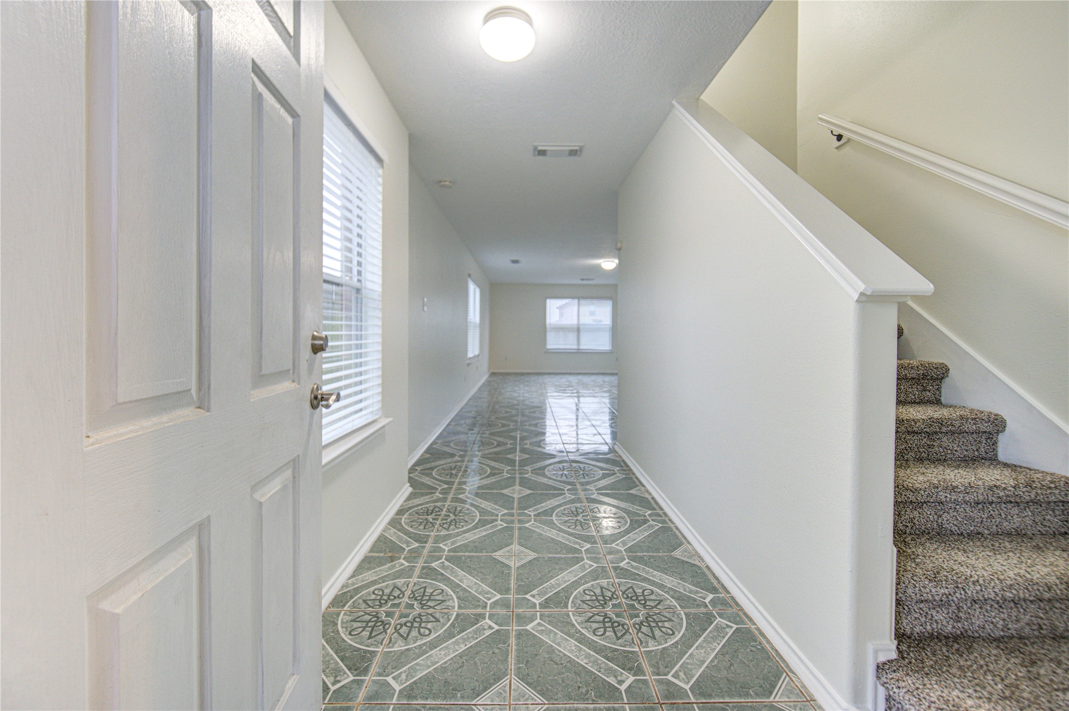 9926 Myrtle Field Lane Property Photo 3