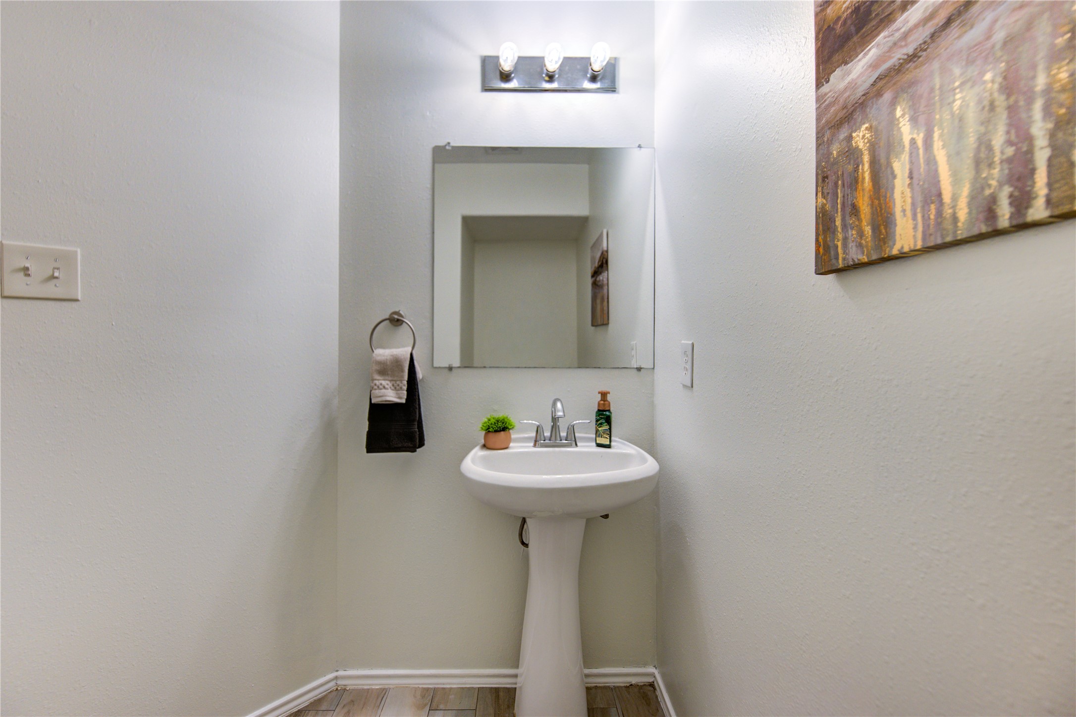 9926 Myrtle Field Lane Property Photo 15