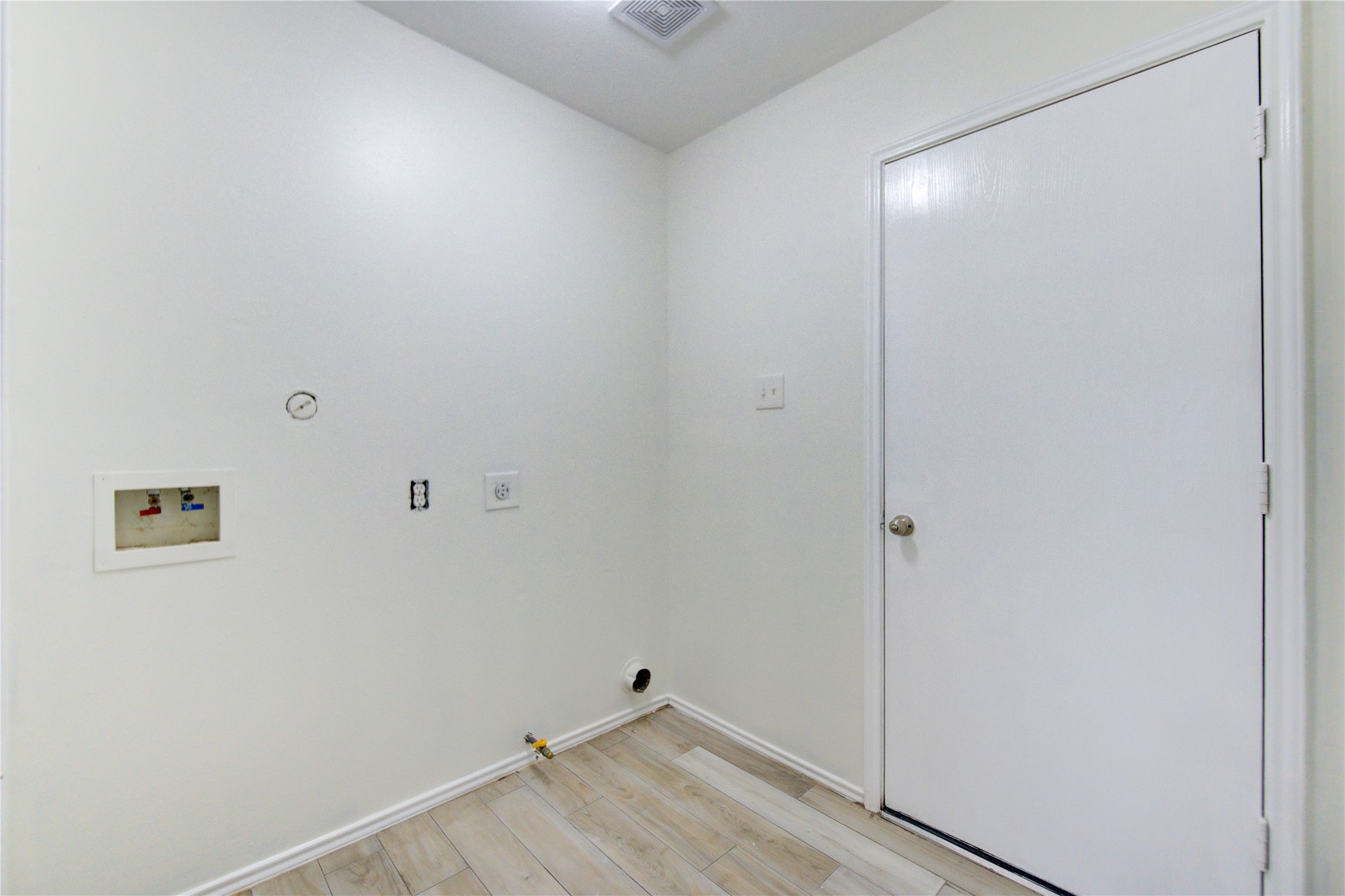 9926 Myrtle Field Lane Property Photo 40