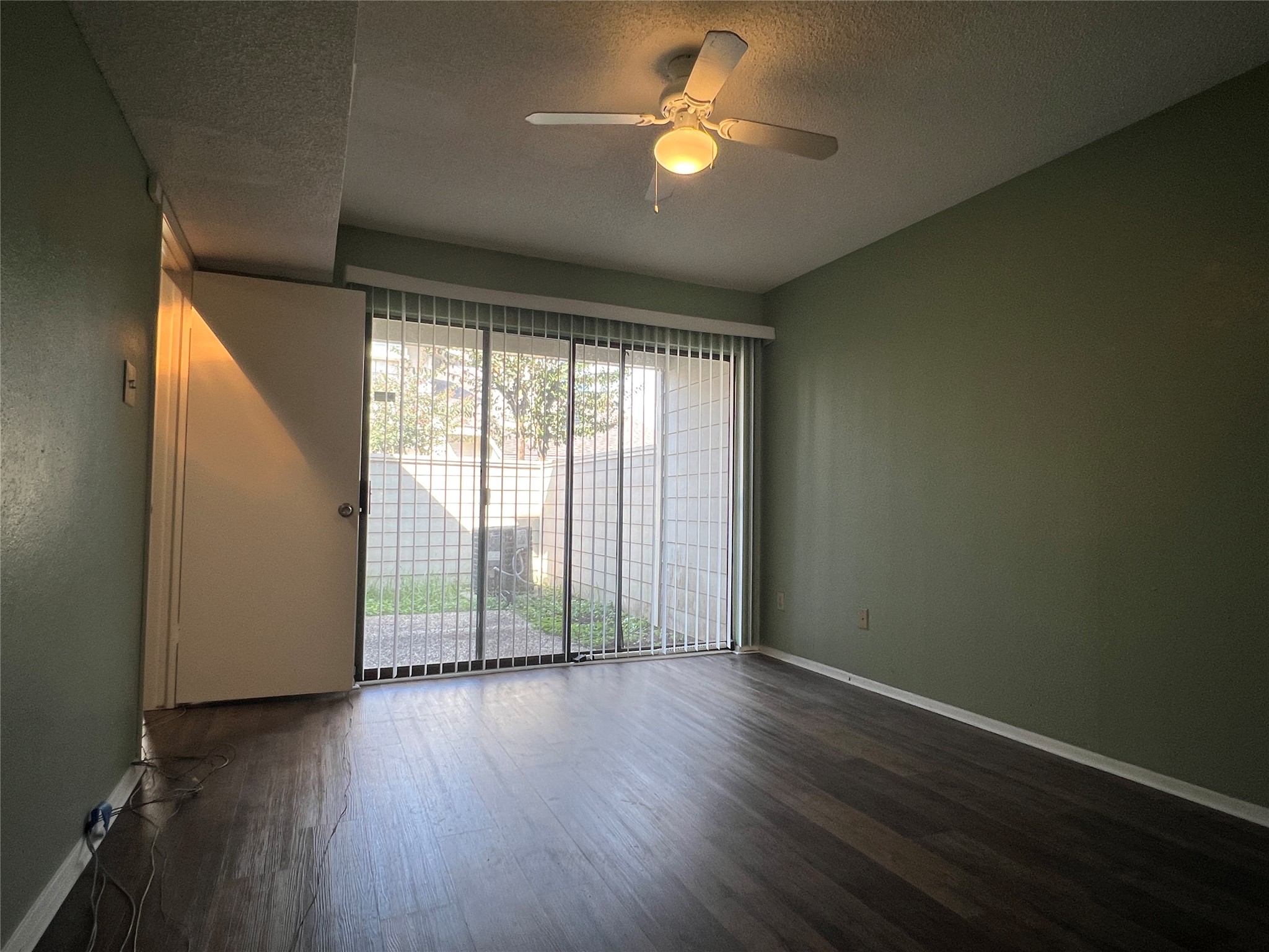 6211 Ludington Drive 21-909 Property Photo 30