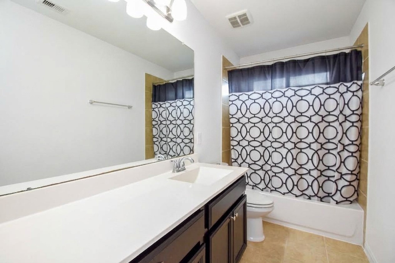 20371 Mathis Landing Dr Property Photo 14