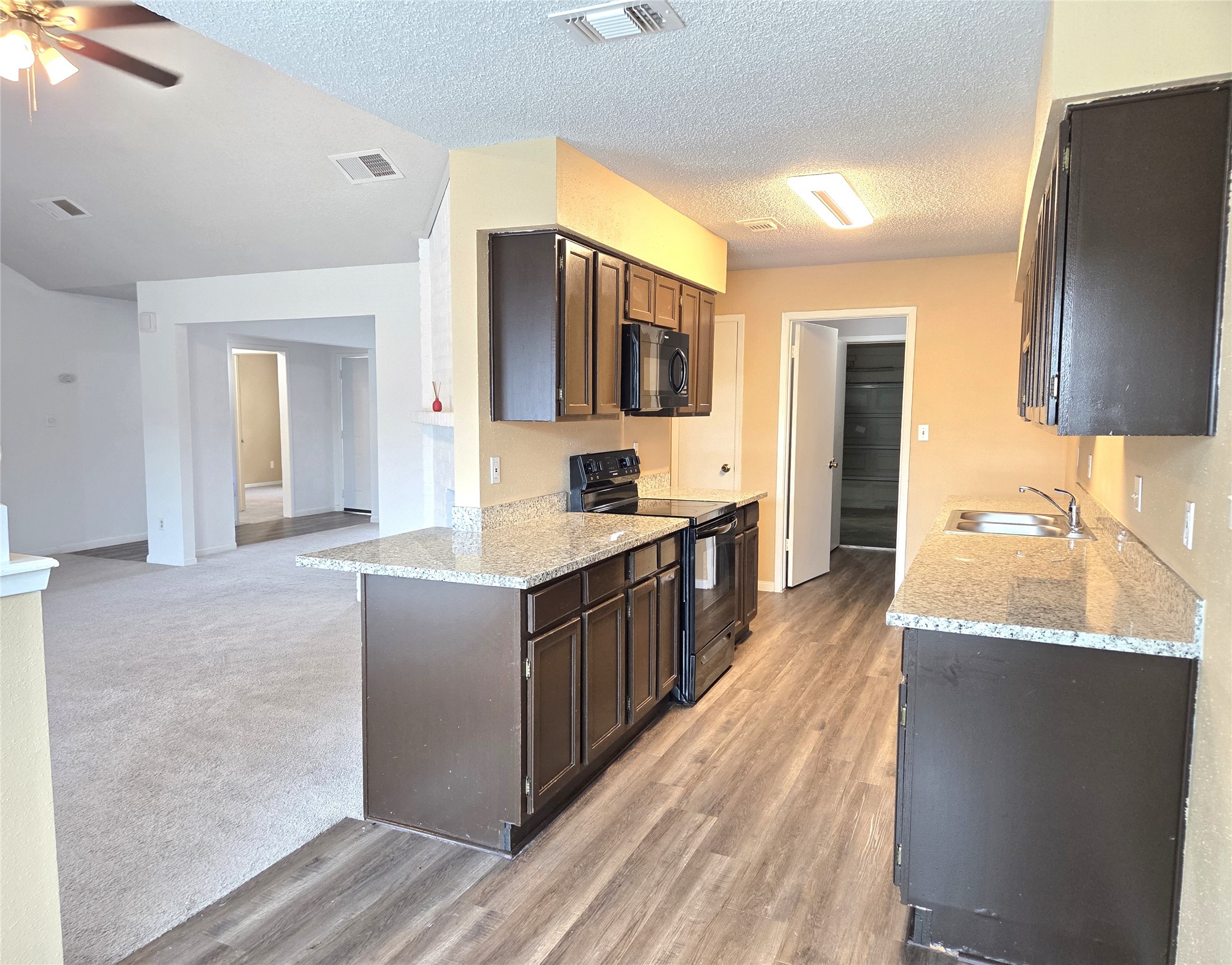13427 Juniper Point Drive Property Photo 14
