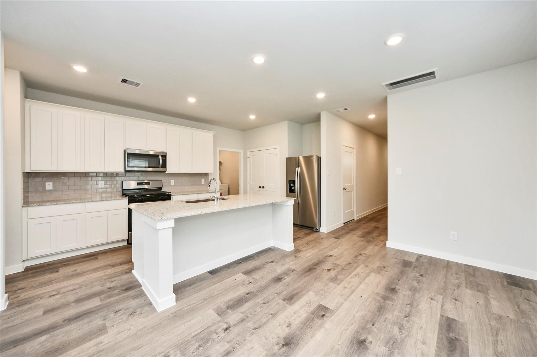 3939 Accolade Crossing Property Photo 8