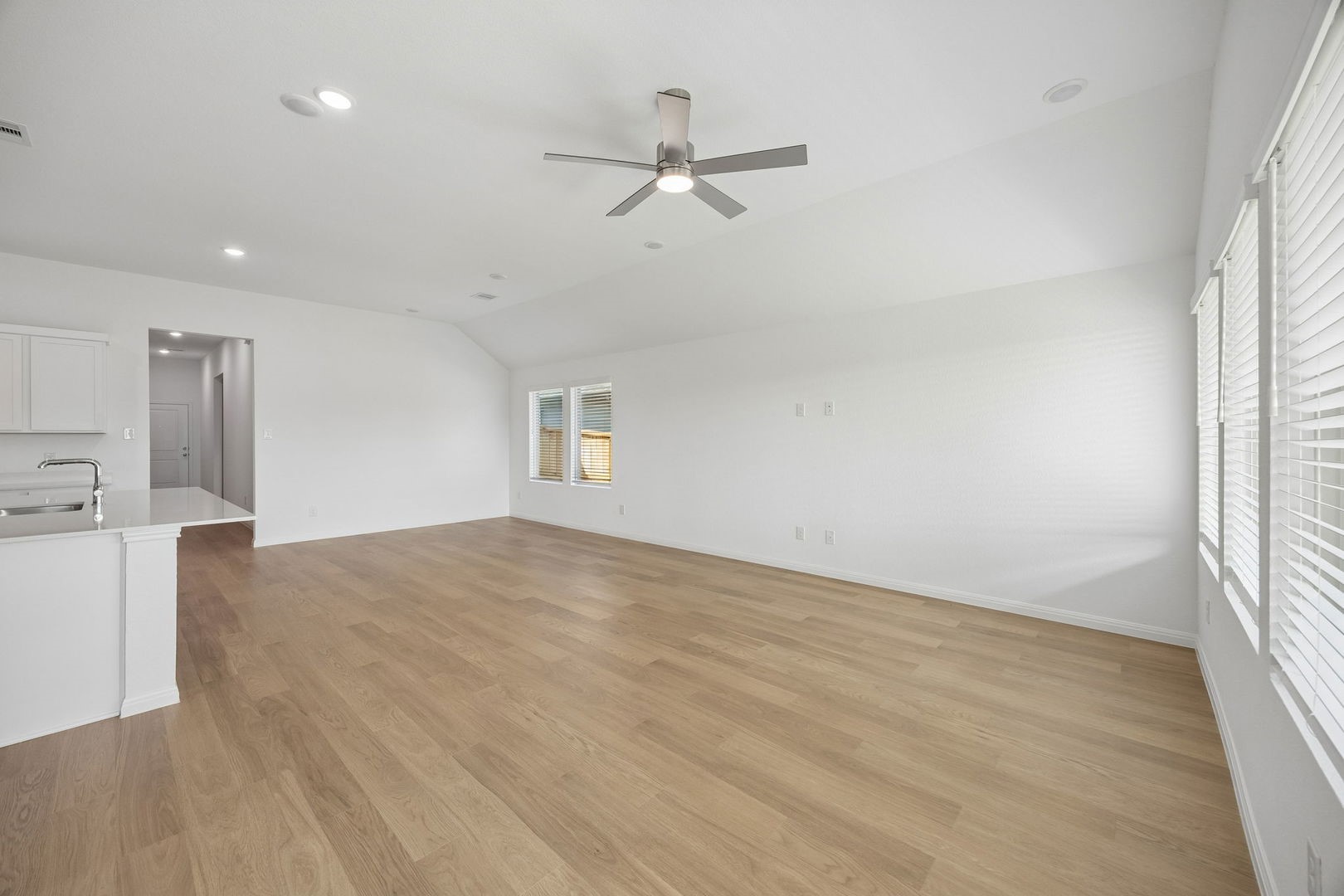 31106 Azure Waters Drive Property Photo 7