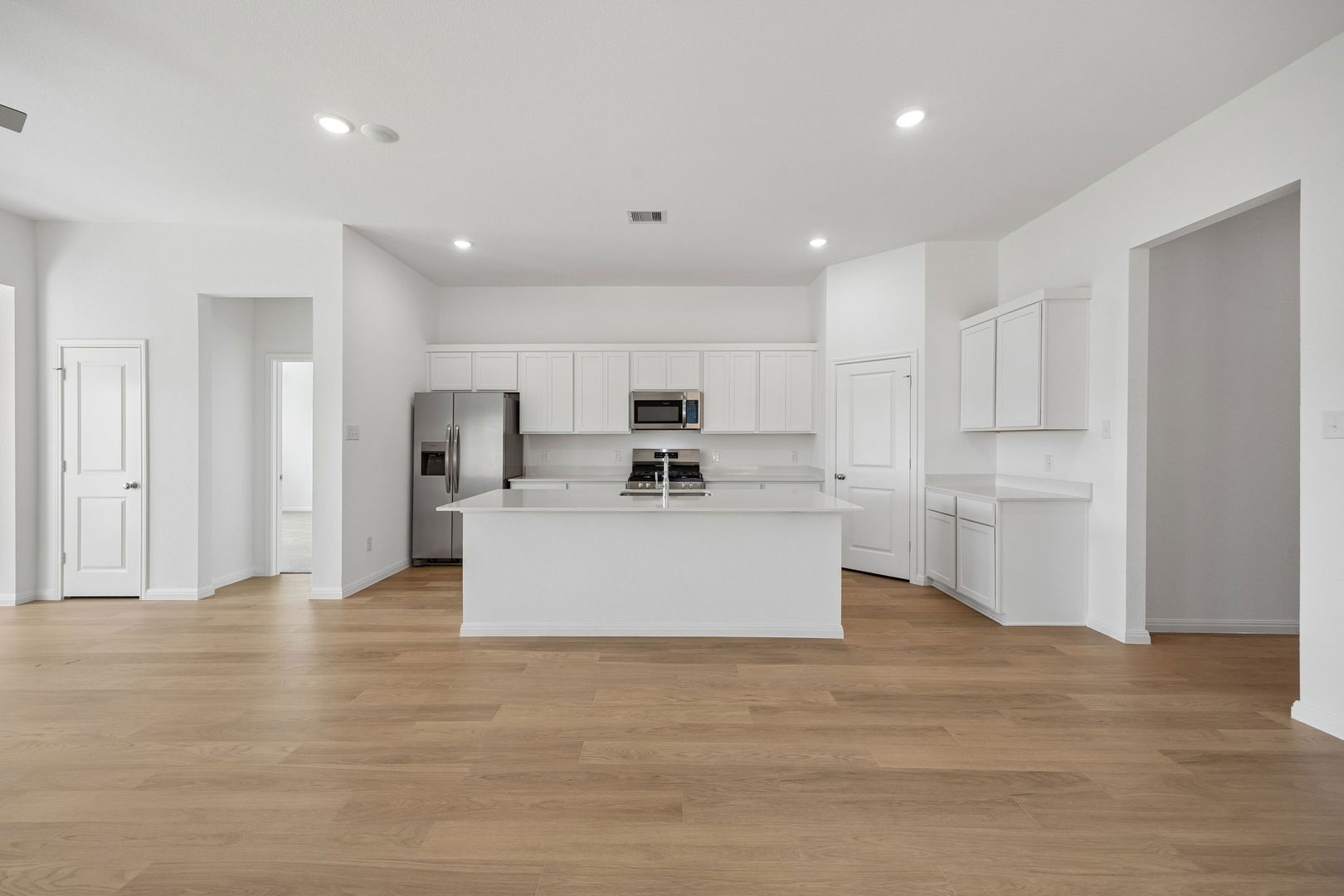 31106 Azure Waters Drive Property Photo 10