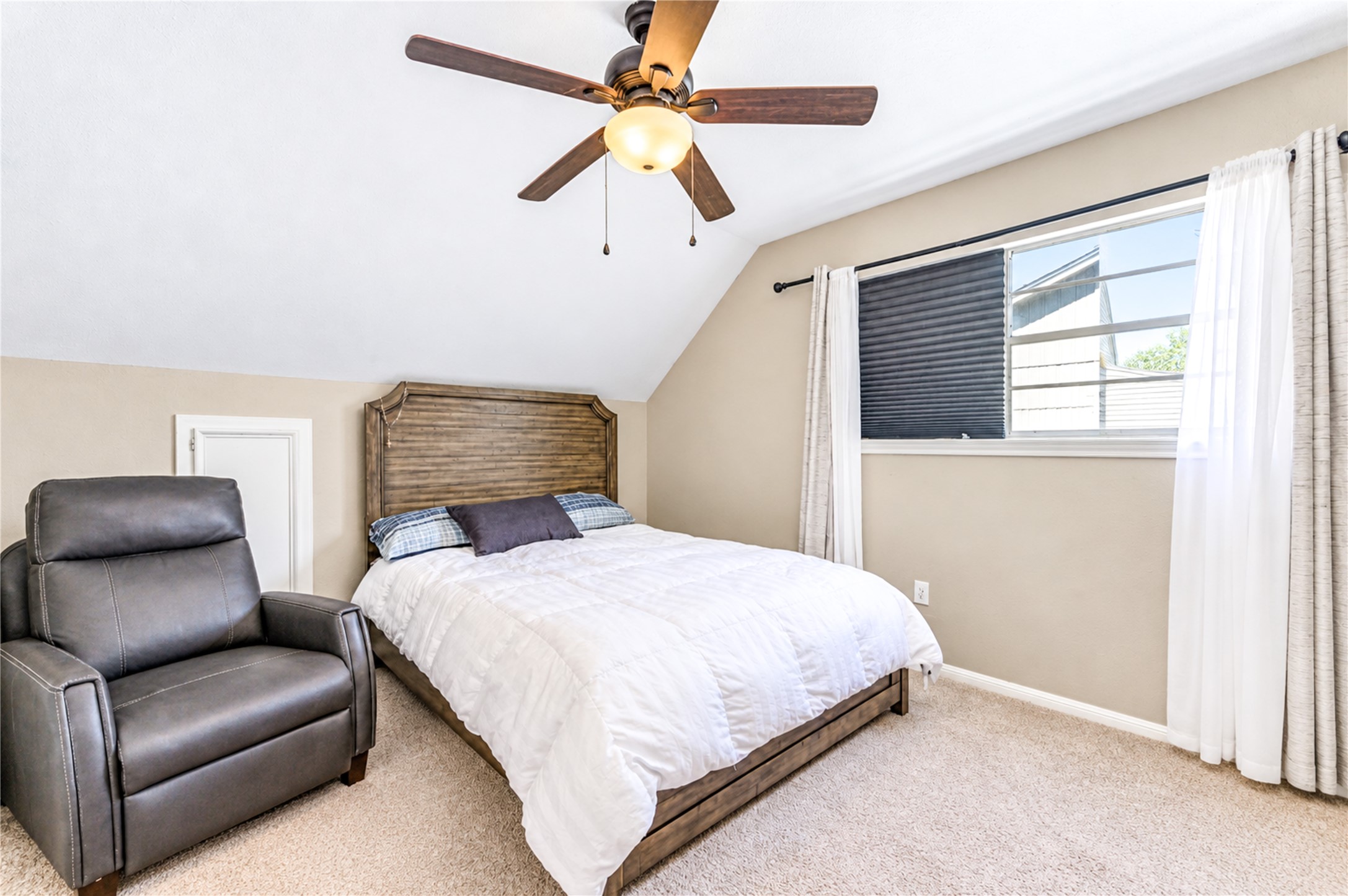 2051 Shadow Rock Drive Property Photo 41