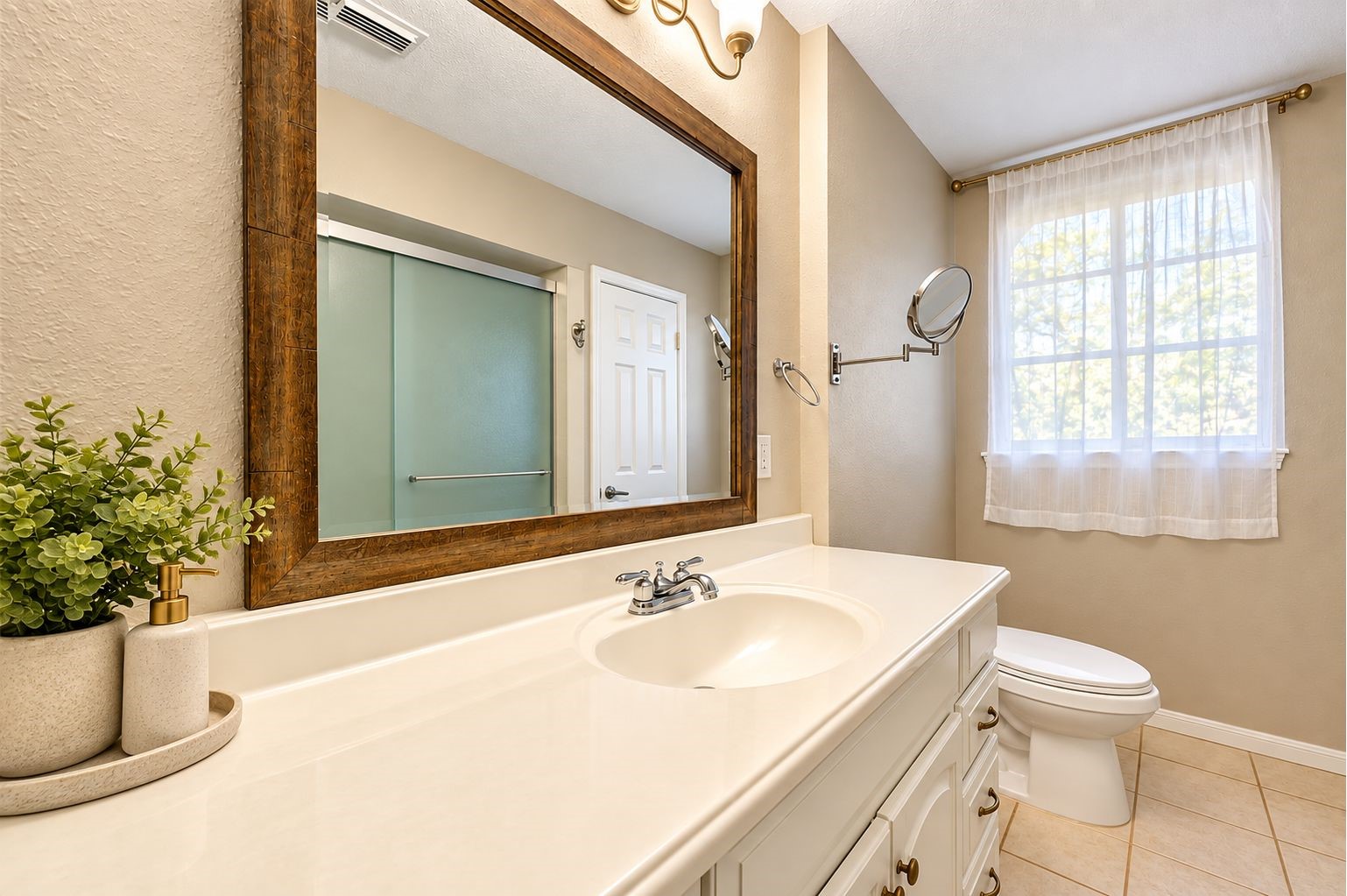 2051 Shadow Rock Drive Property Photo 43