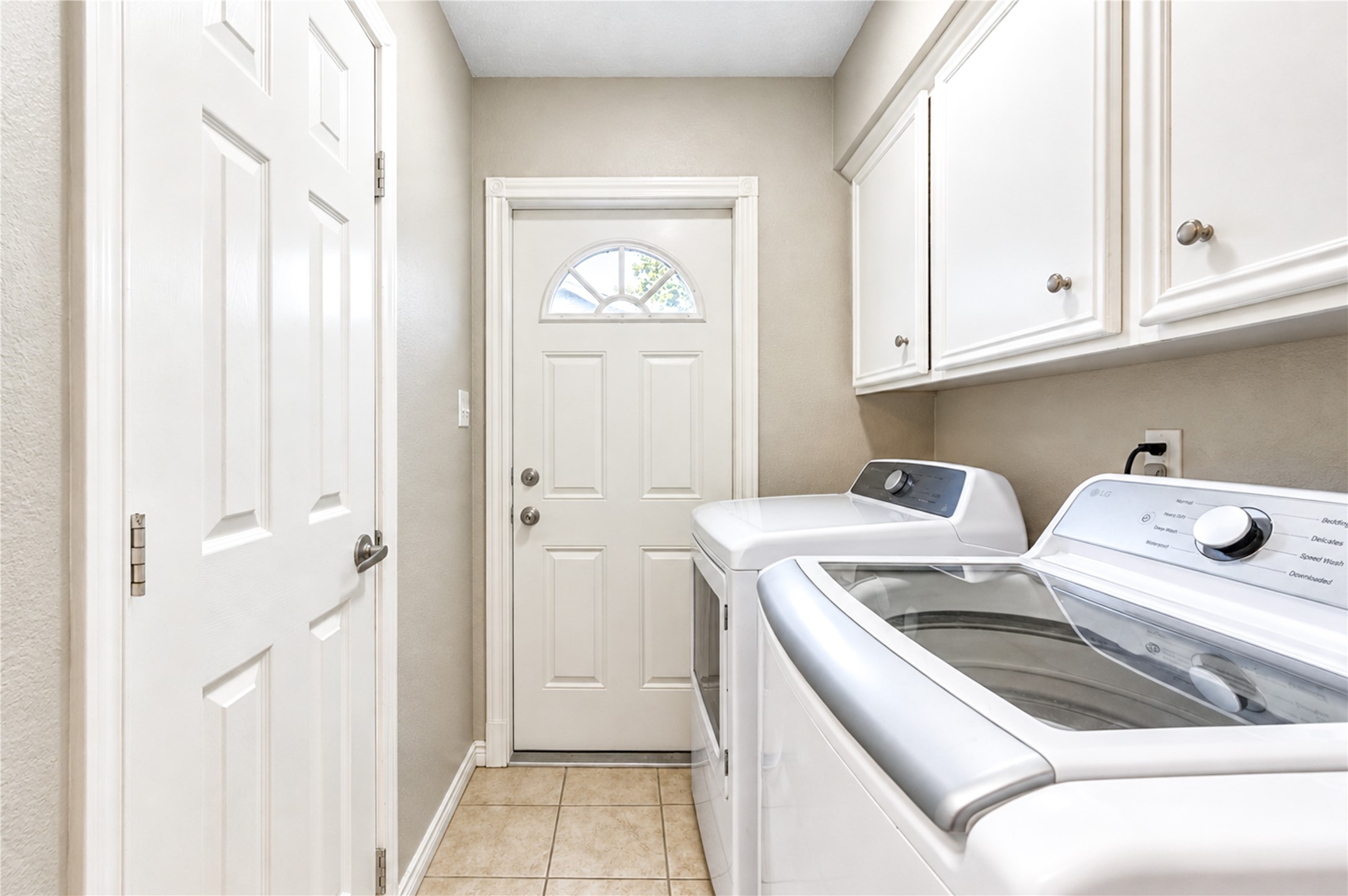 2051 Shadow Rock Drive Property Photo 45