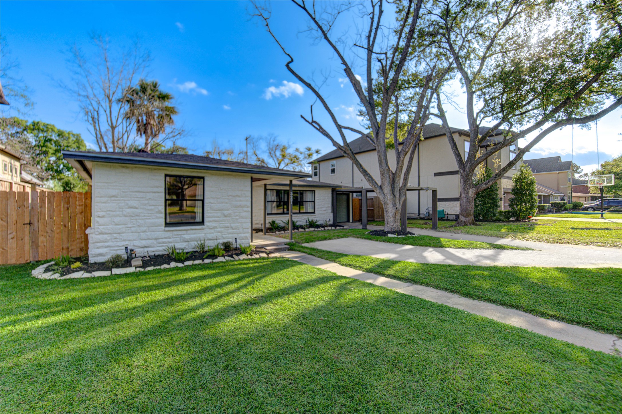 3221 Durhill Street Property Photo 1