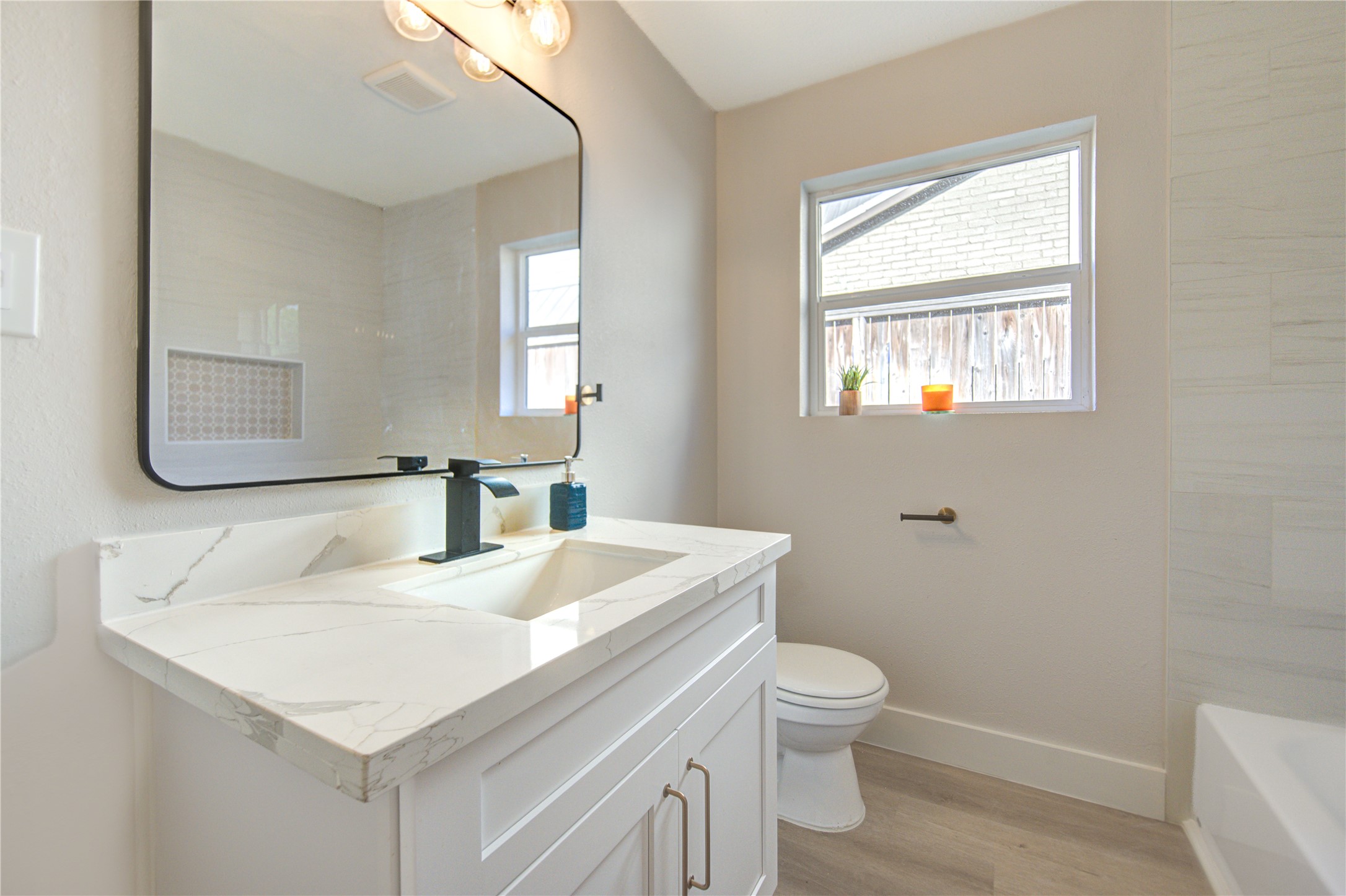 3221 Durhill Street Property Photo 24
