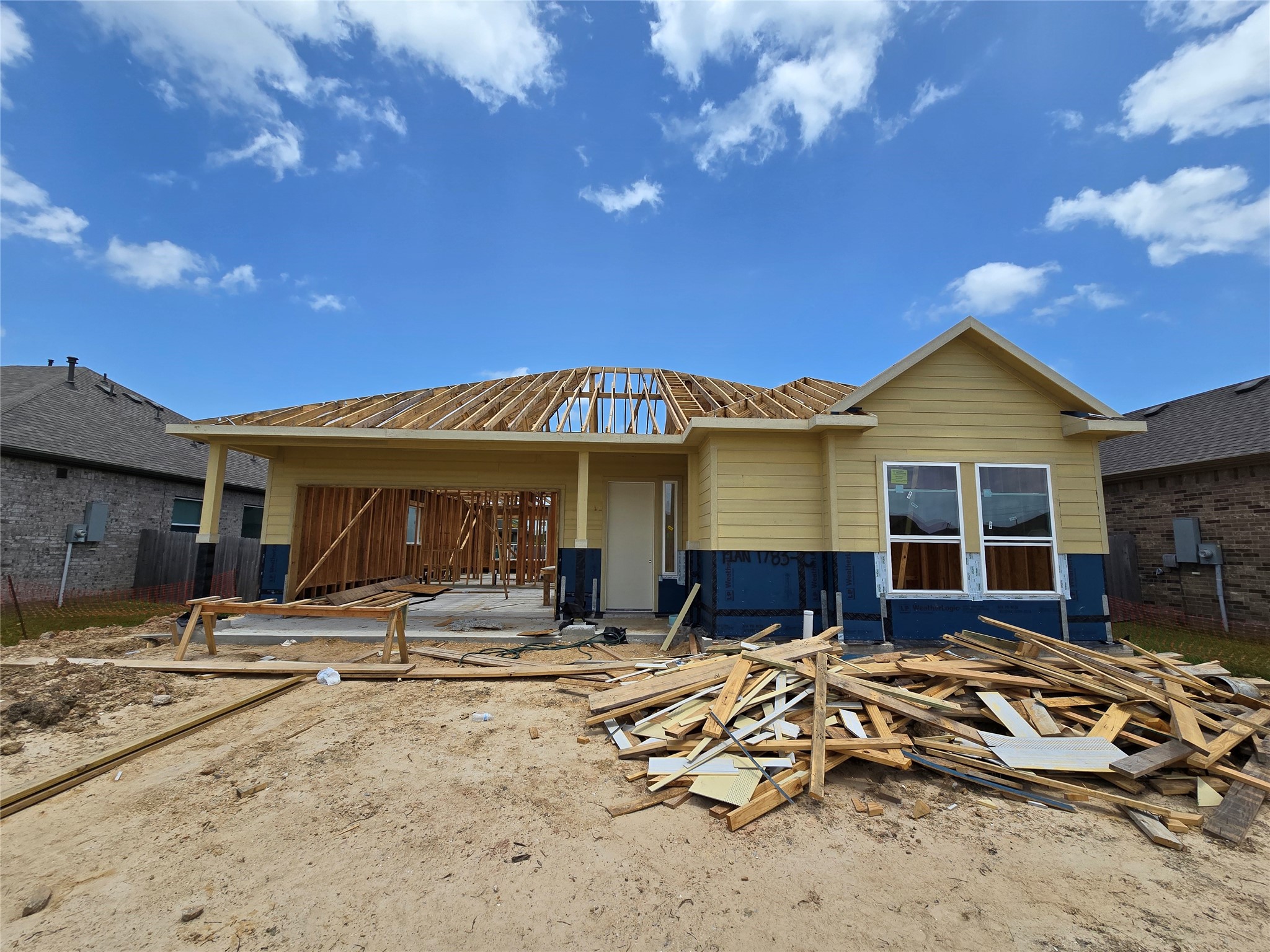 1605 Carefree Circle Property Photo 1