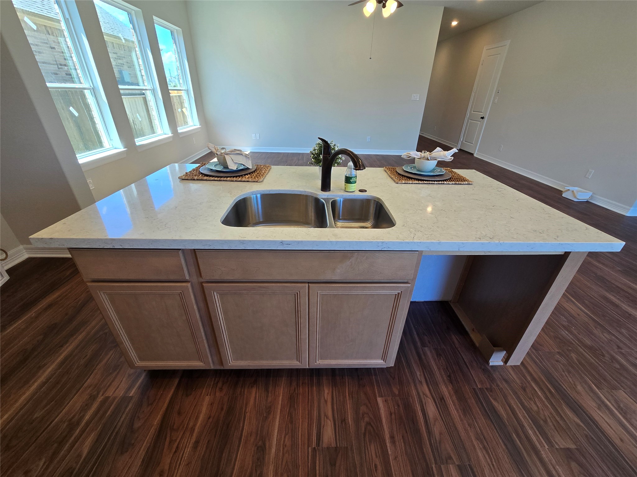 1605 Carefree Circle Property Photo 14