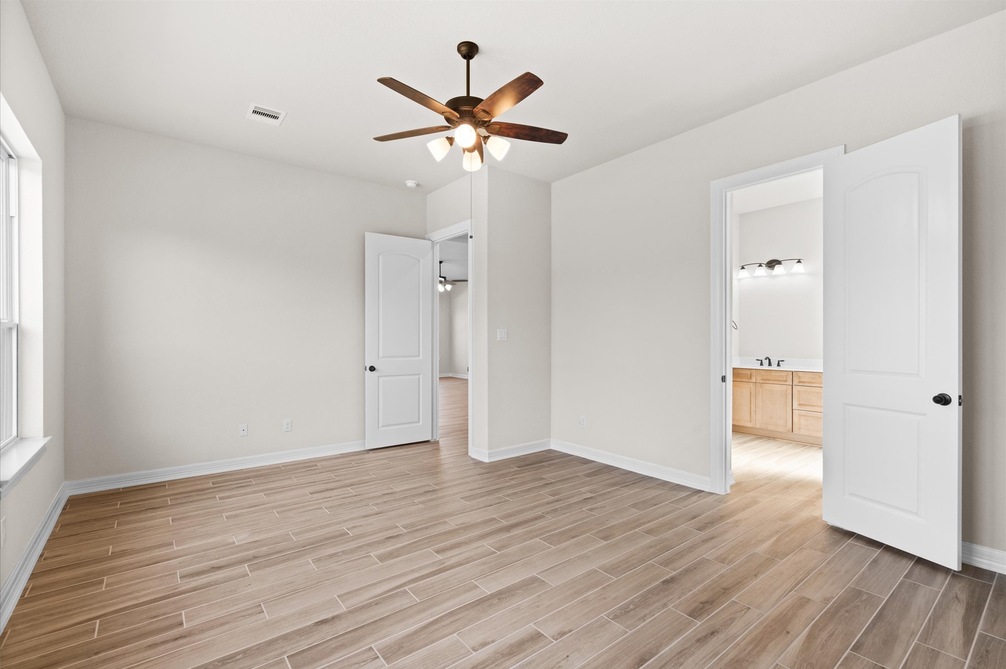 1605 Carefree Circle Property Photo 22