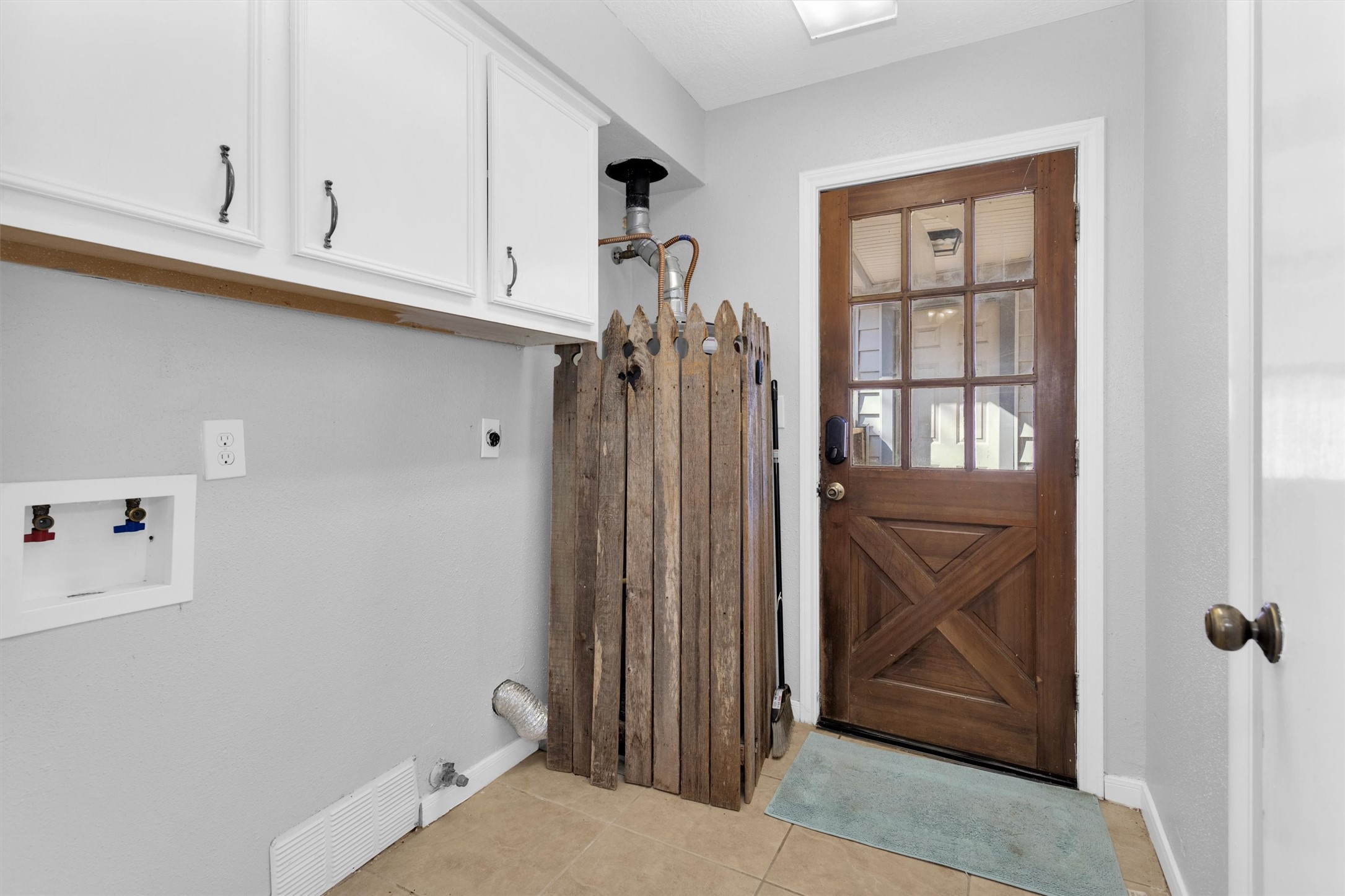 13306 Bexhill Drive Property Photo 13