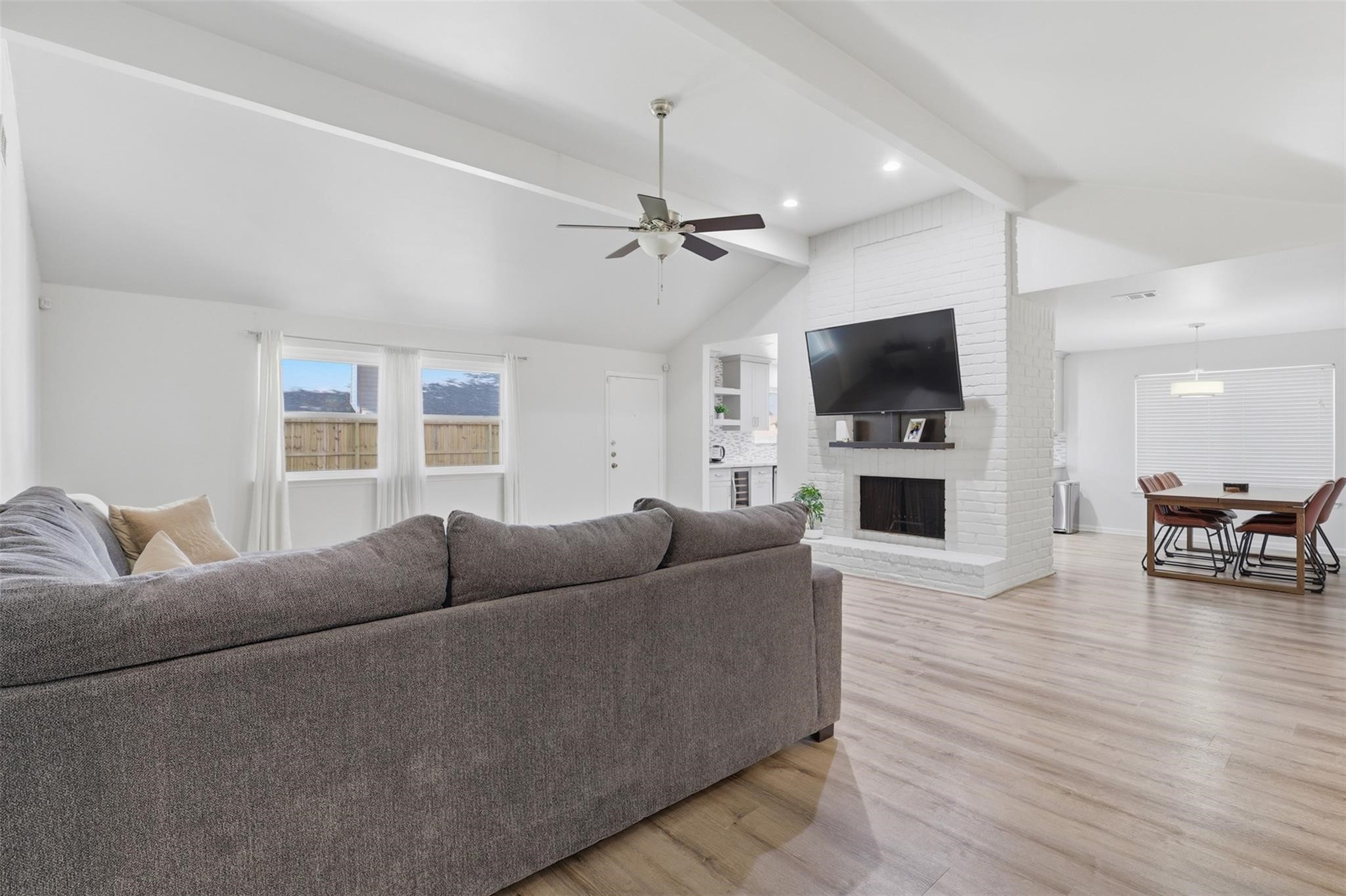 12019 Plumbrook Drive Property Photo 7