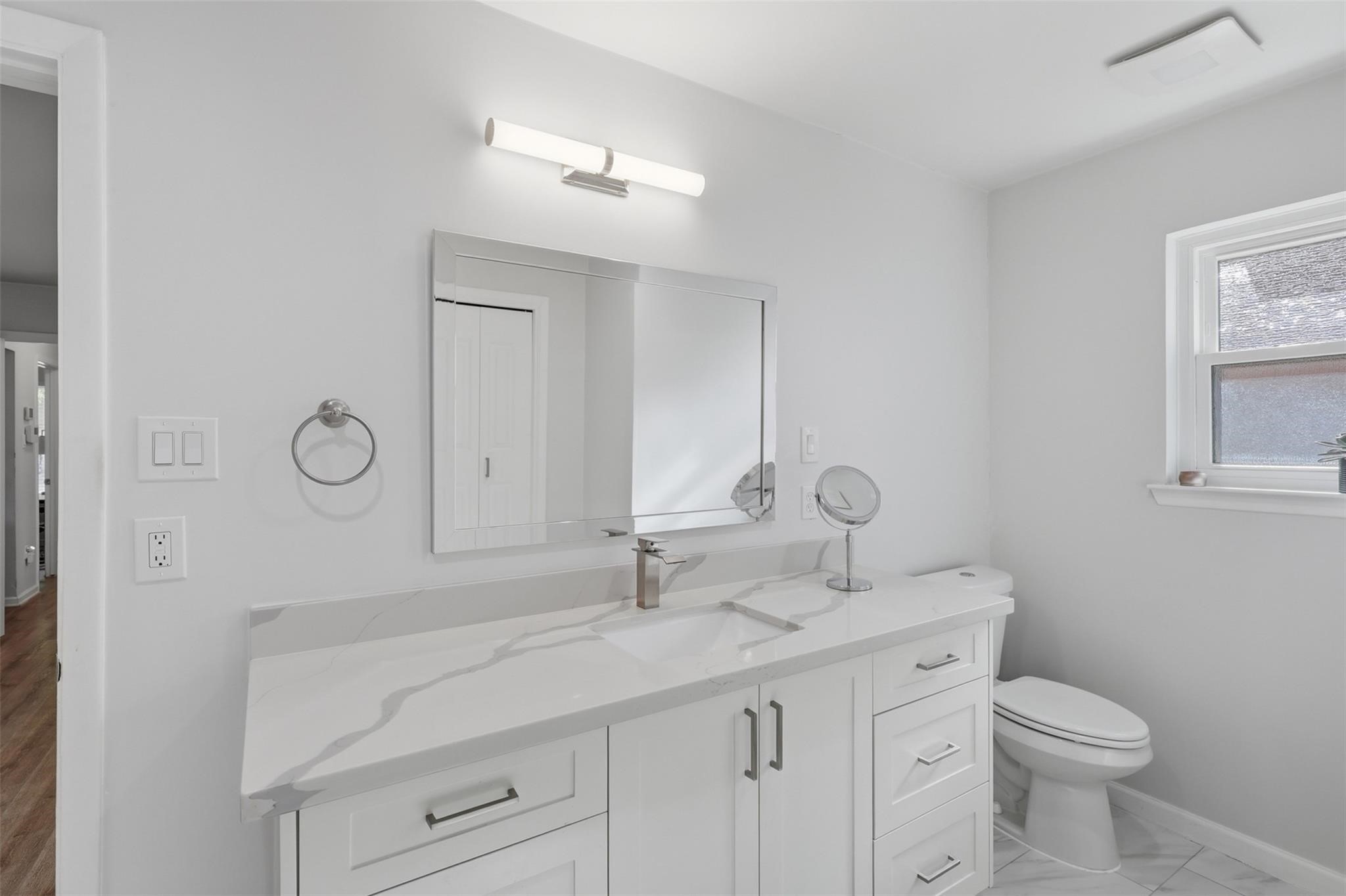 12019 Plumbrook Drive Property Photo 18