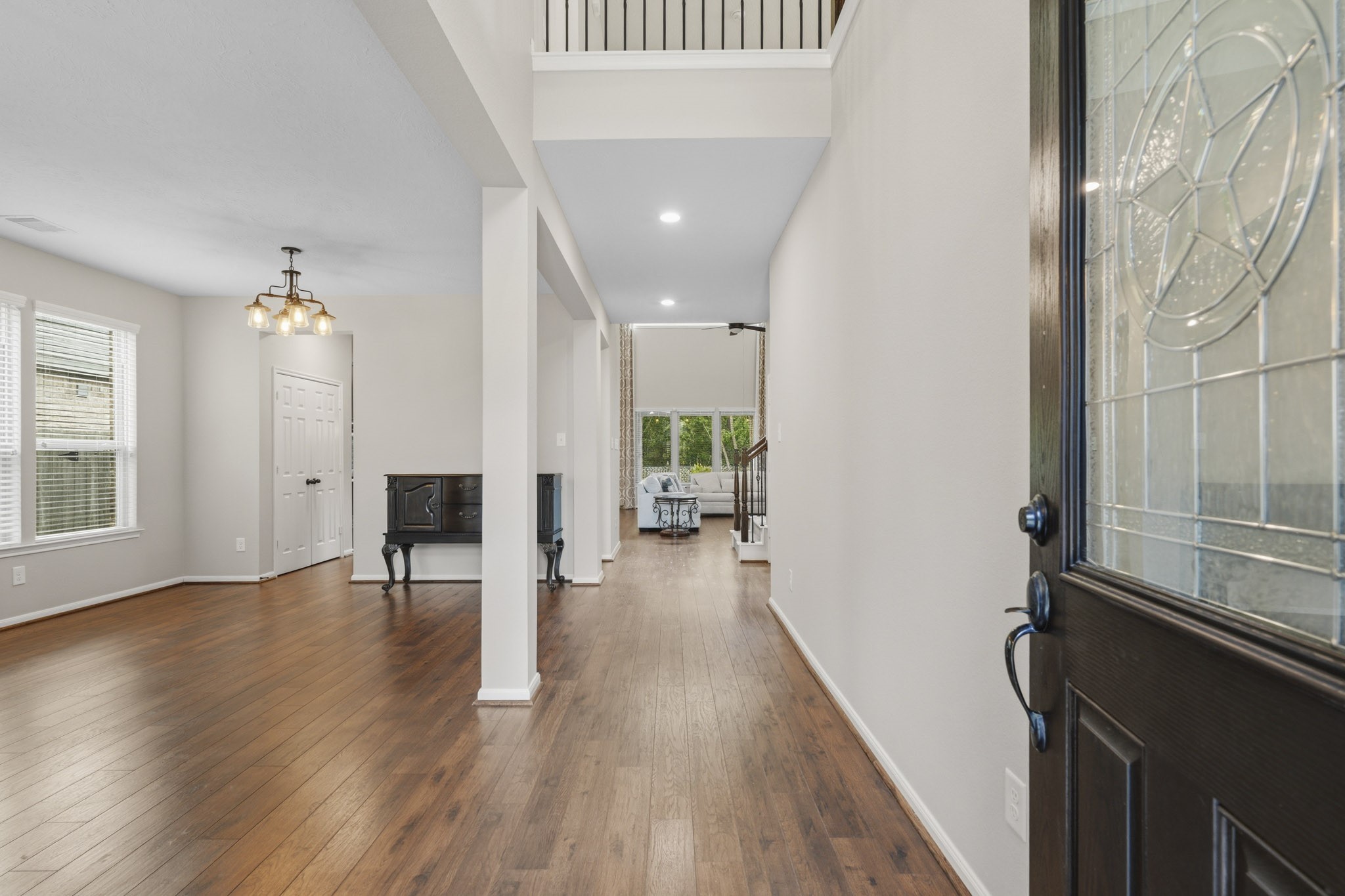 6014 Rivergrove Bend Drive Property Photo 2