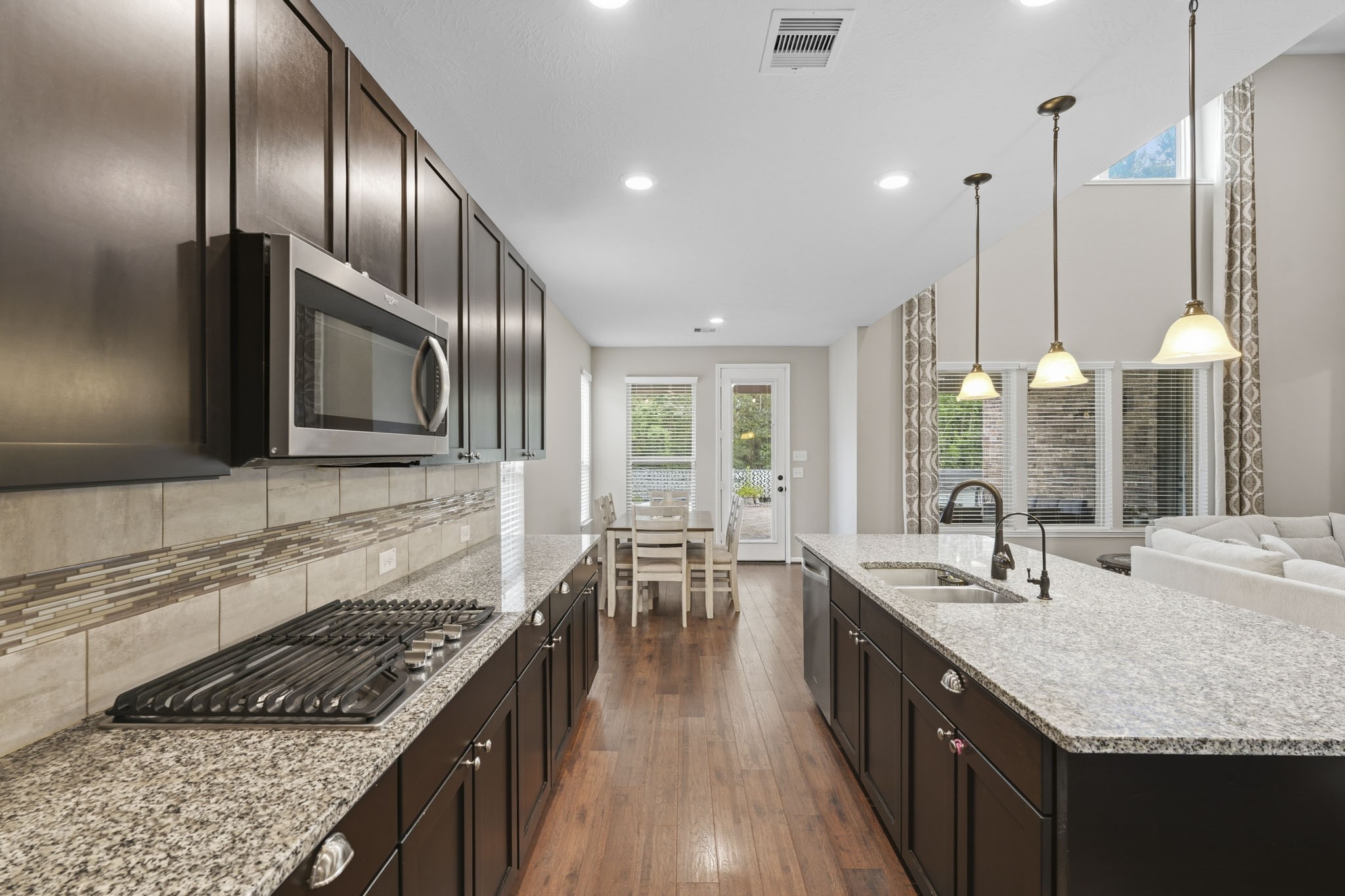 6014 Rivergrove Bend Drive Property Photo 11