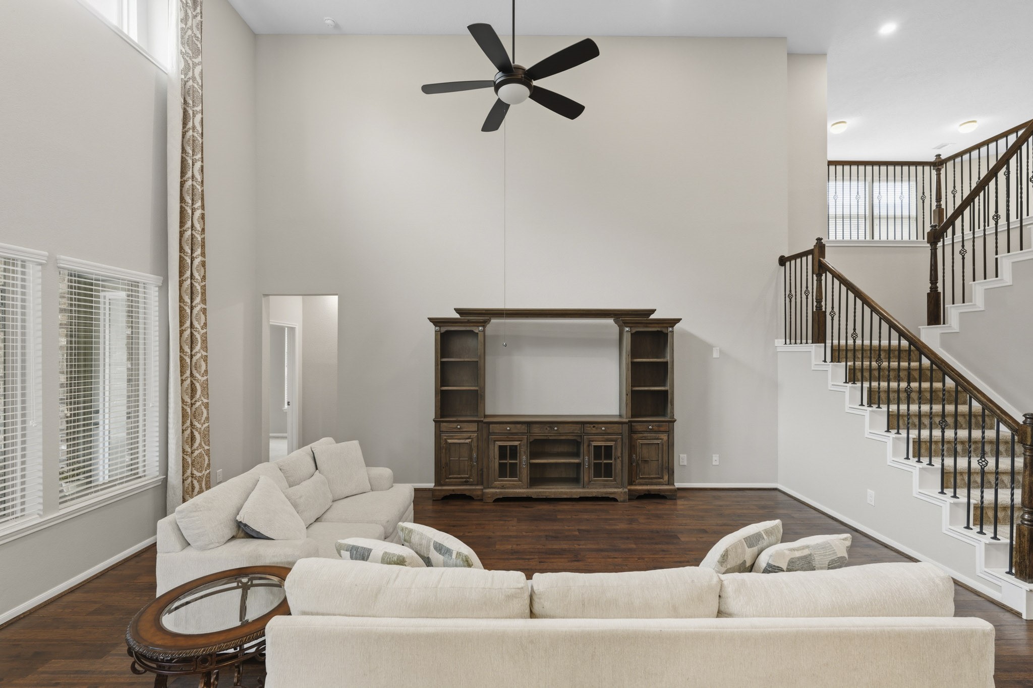 6014 Rivergrove Bend Drive Property Photo 17