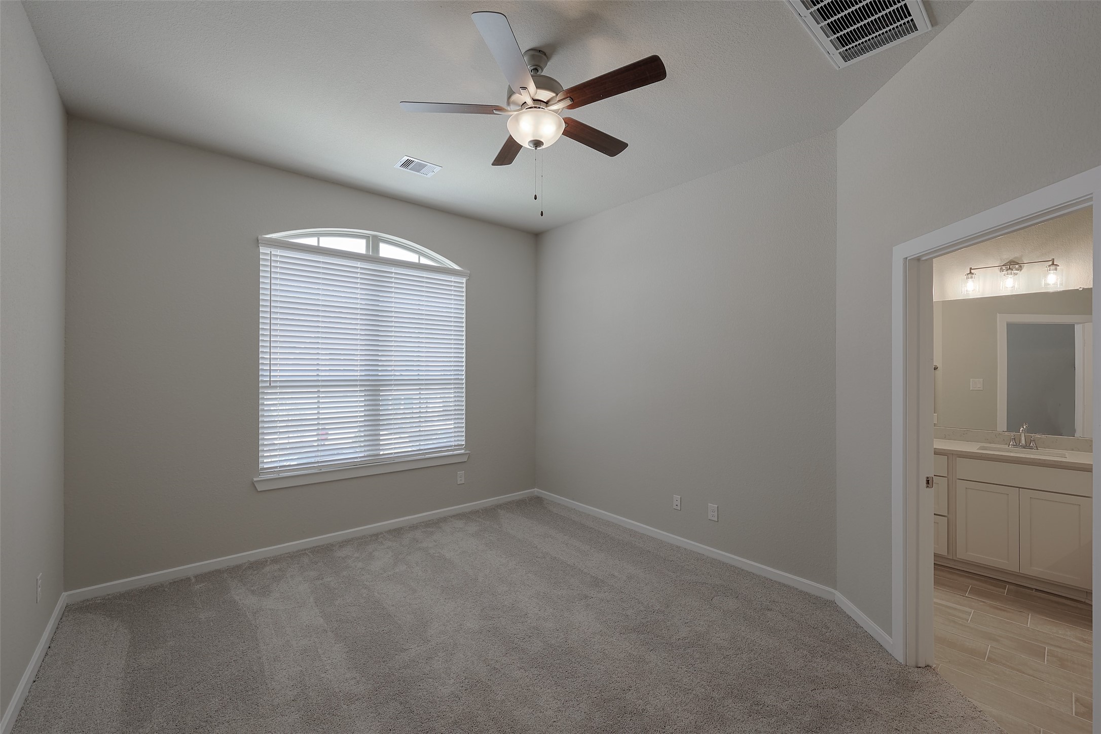 115 Handley Drive Property Photo 13