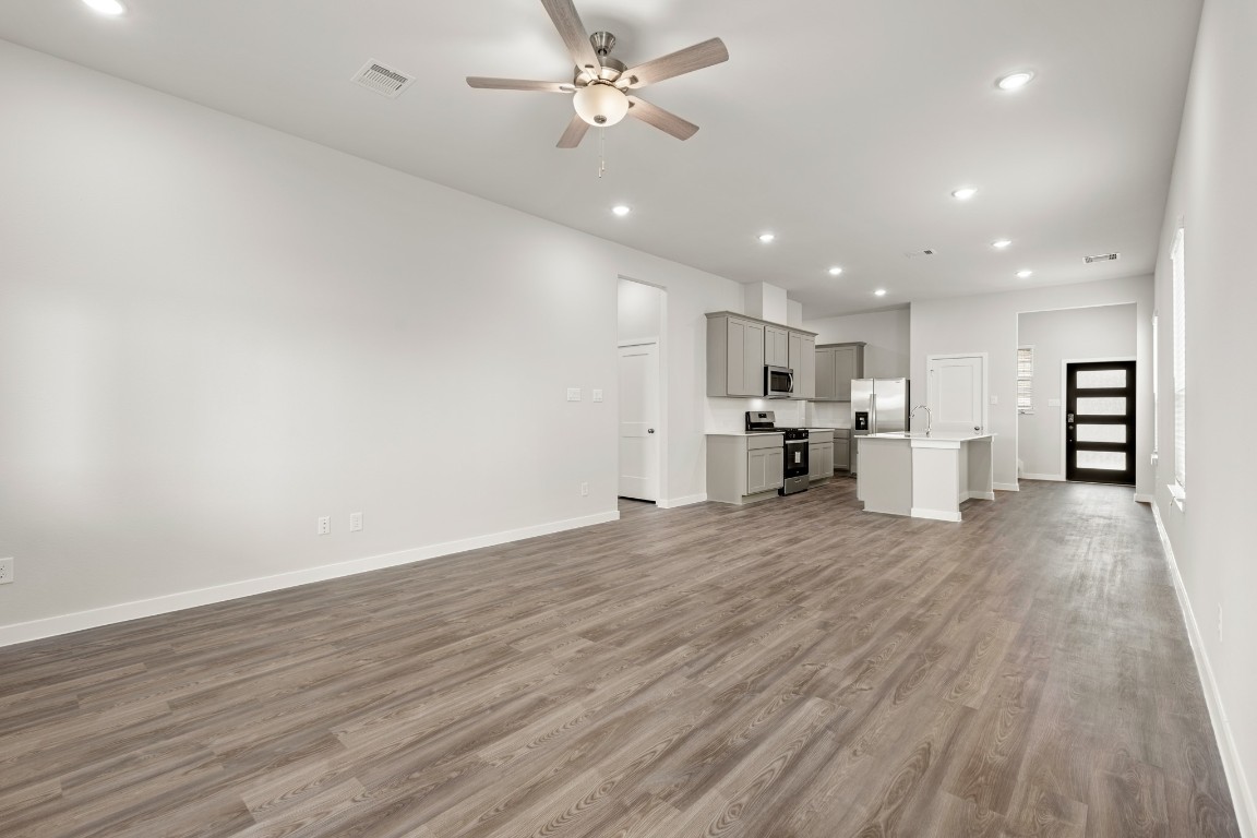 7735 Bergamot Circle Property Photo 8