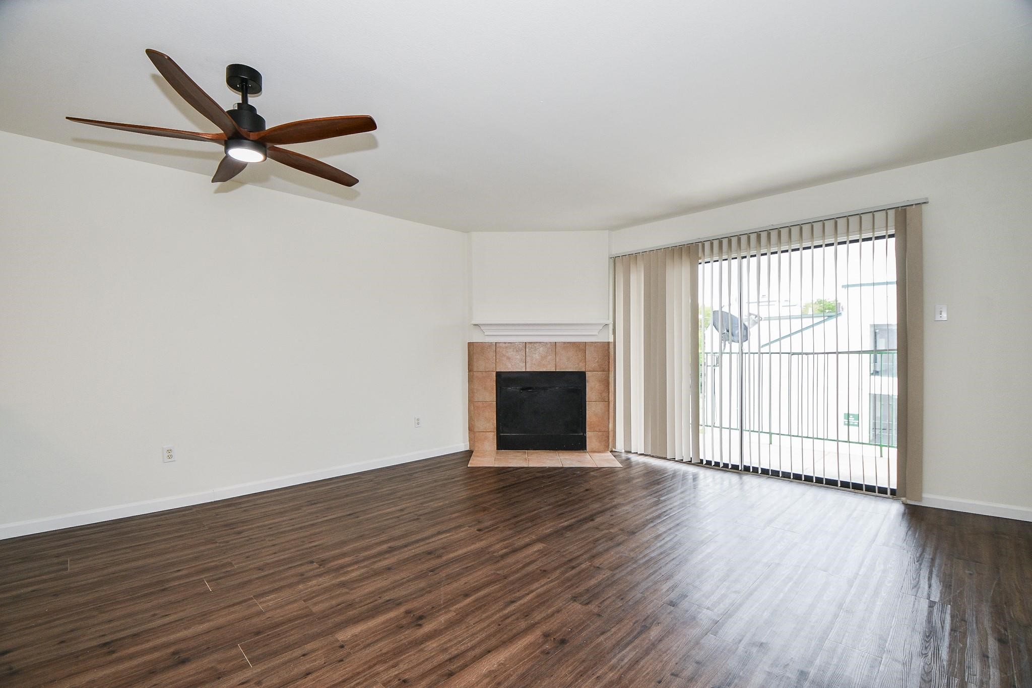 2824 S Bartell Drive 311 Property Photo 2