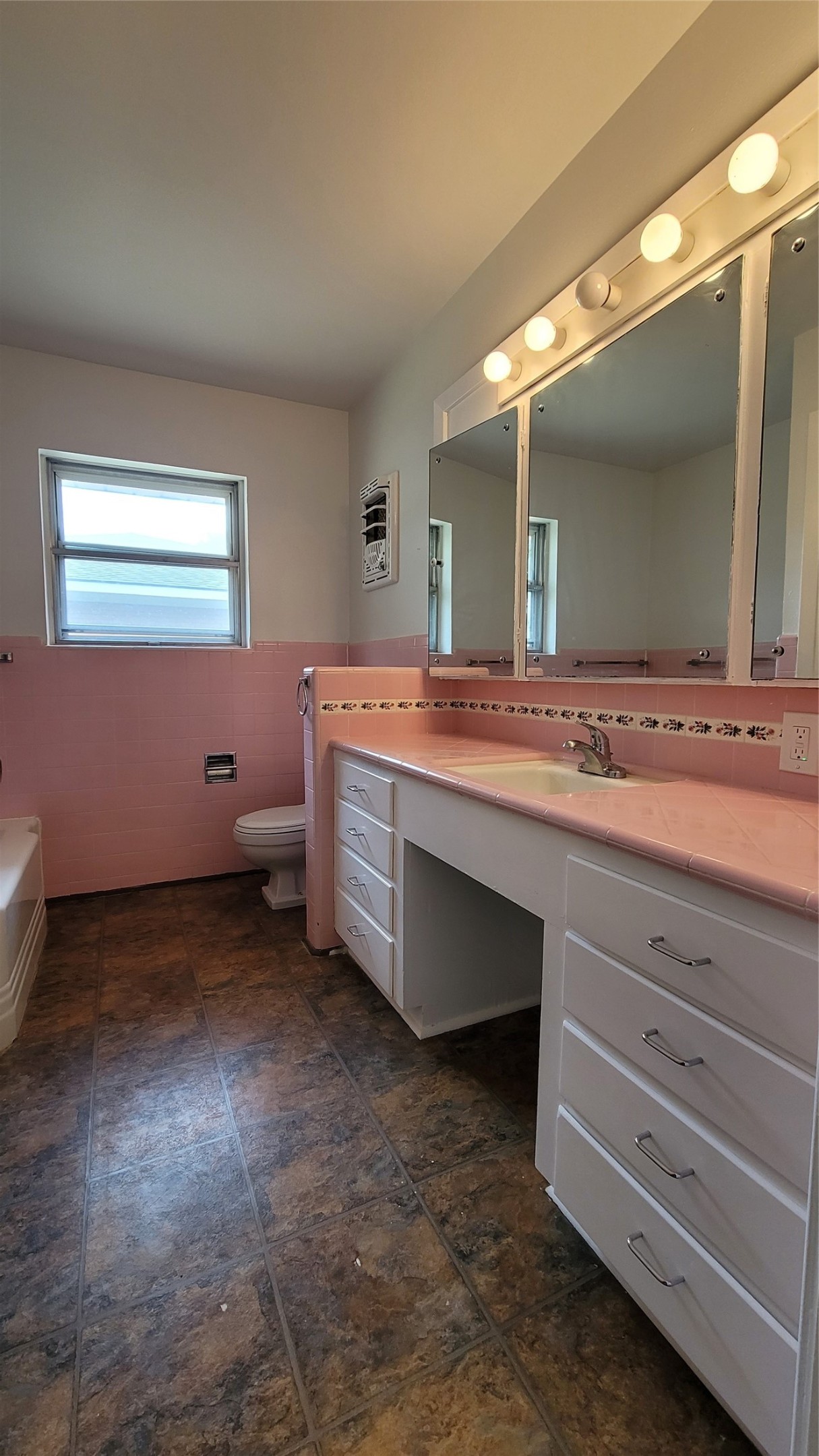 801 Rosewood Drive Property Photo 16