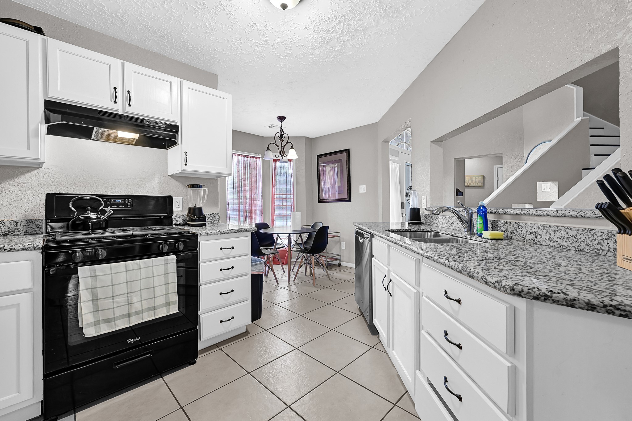 4510 Beechcraft Street Property Photo 12