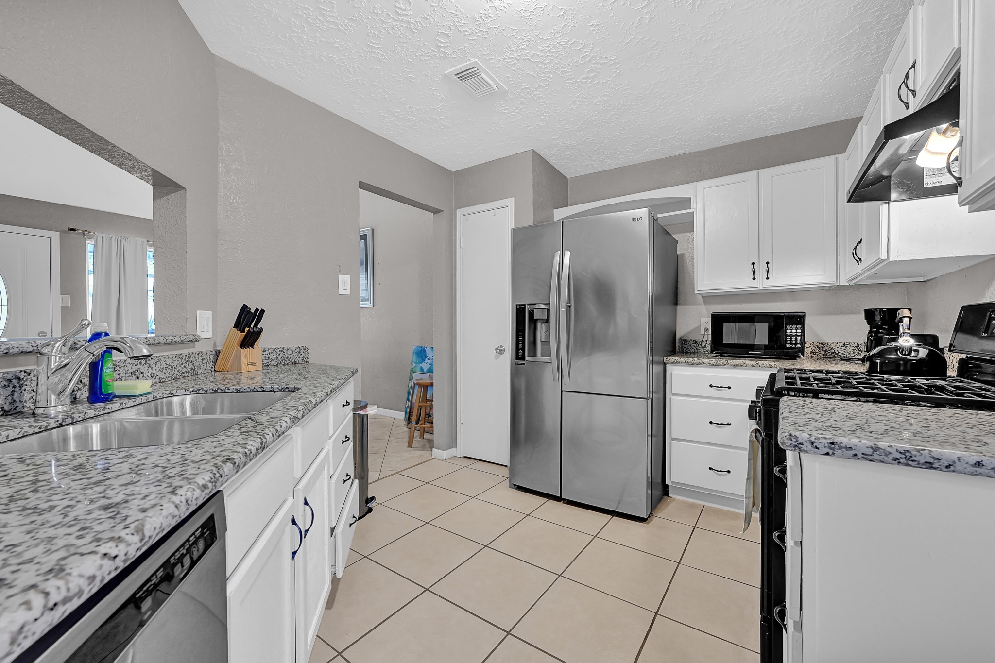 4510 Beechcraft Street Property Photo 13