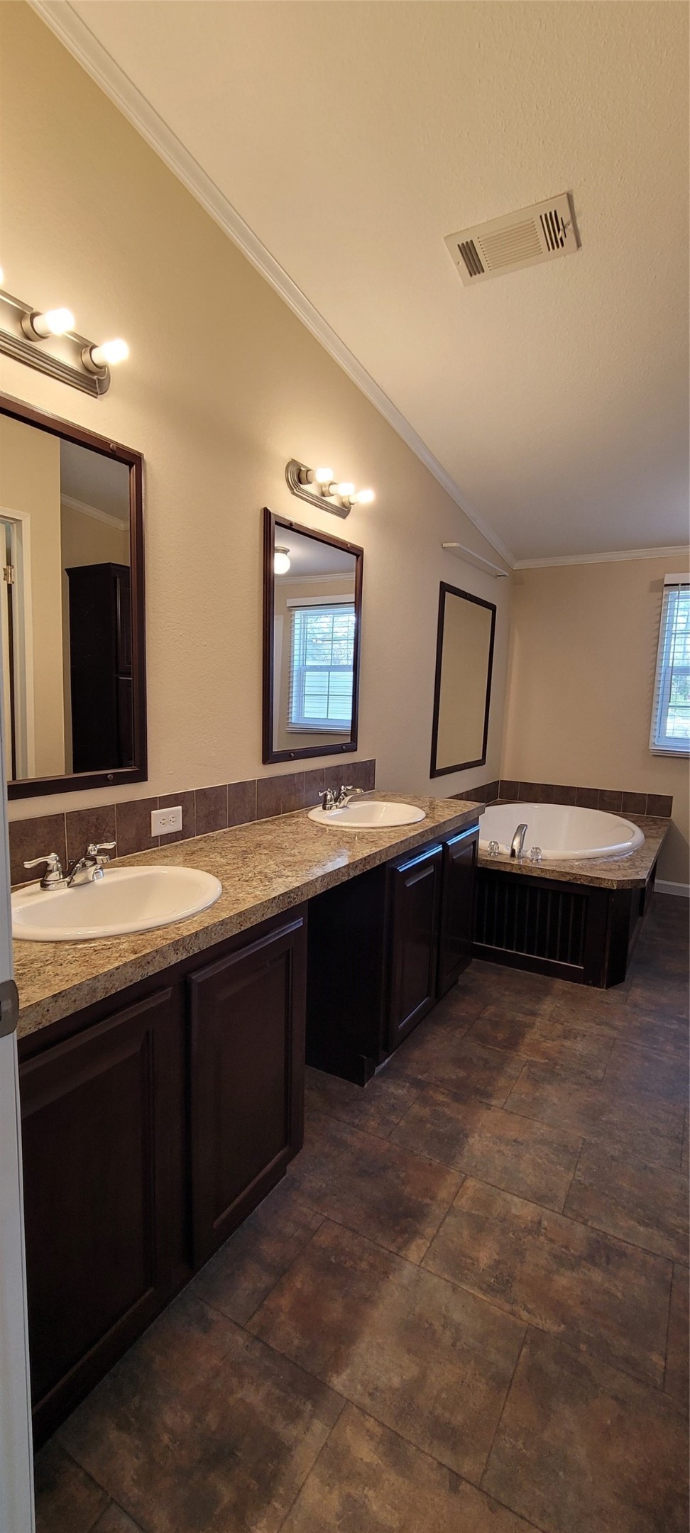20750 Alexander Lane Property Photo 43