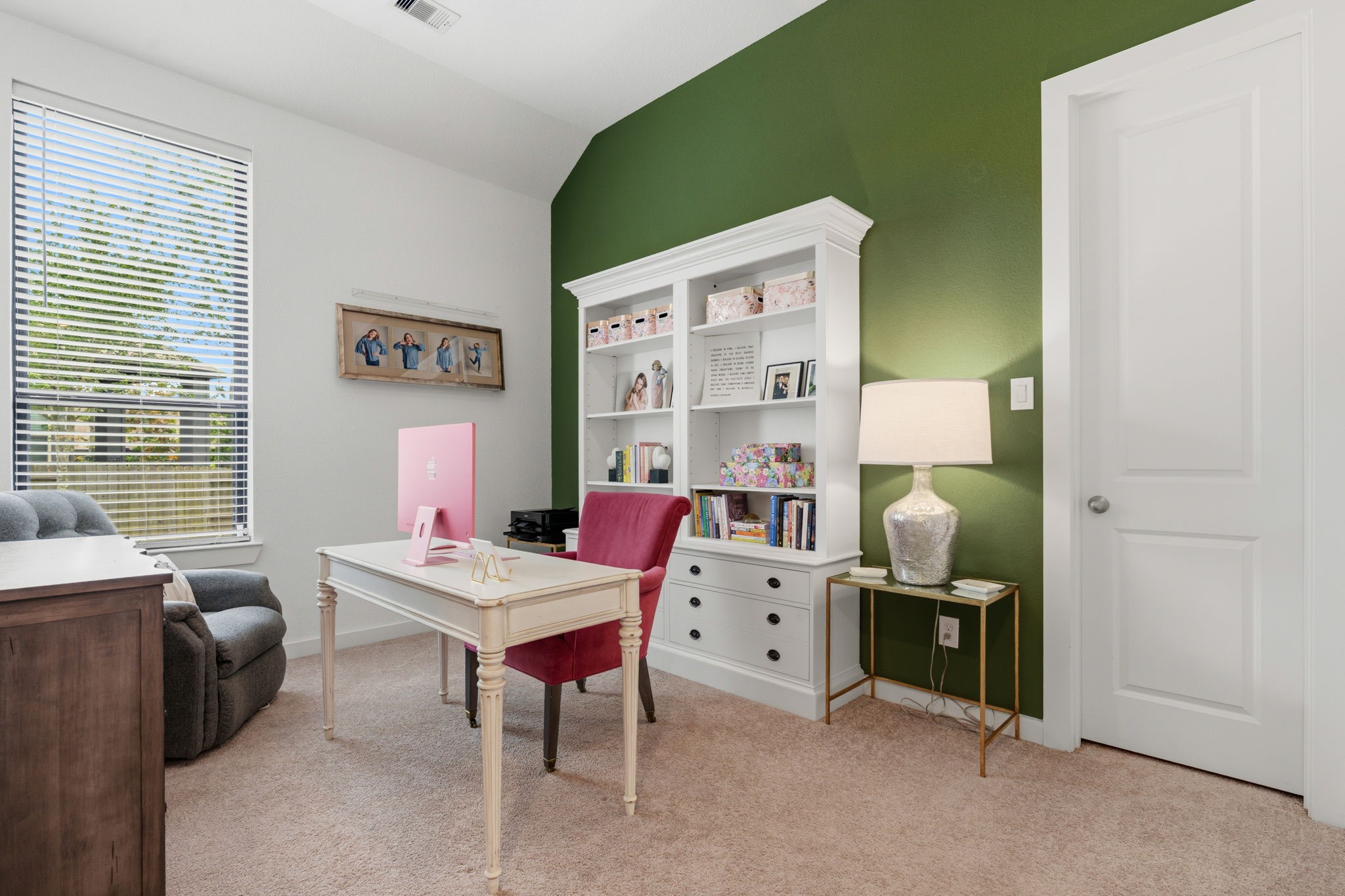 112 Morning Nook Court Property Photo 19