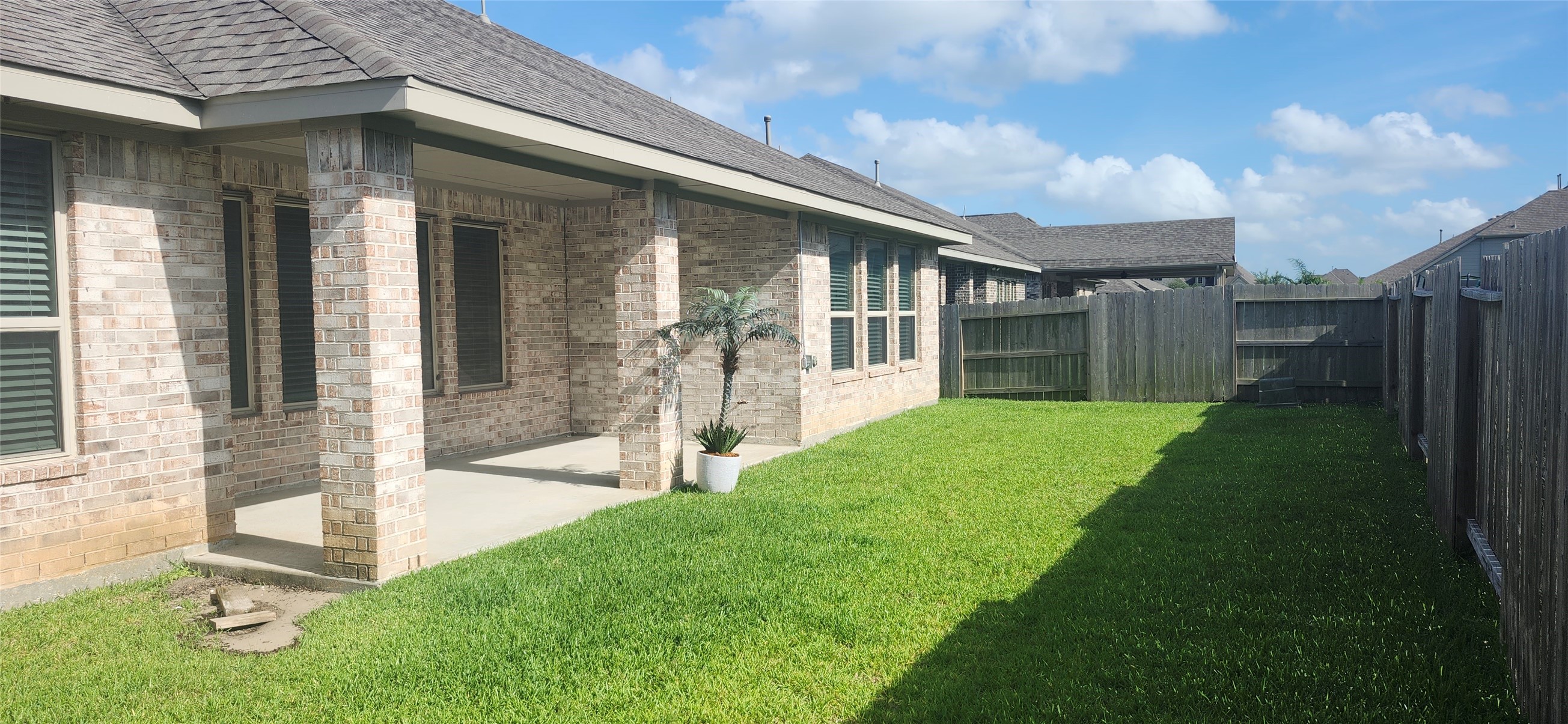 5506 Highland Drive Property Photo 8