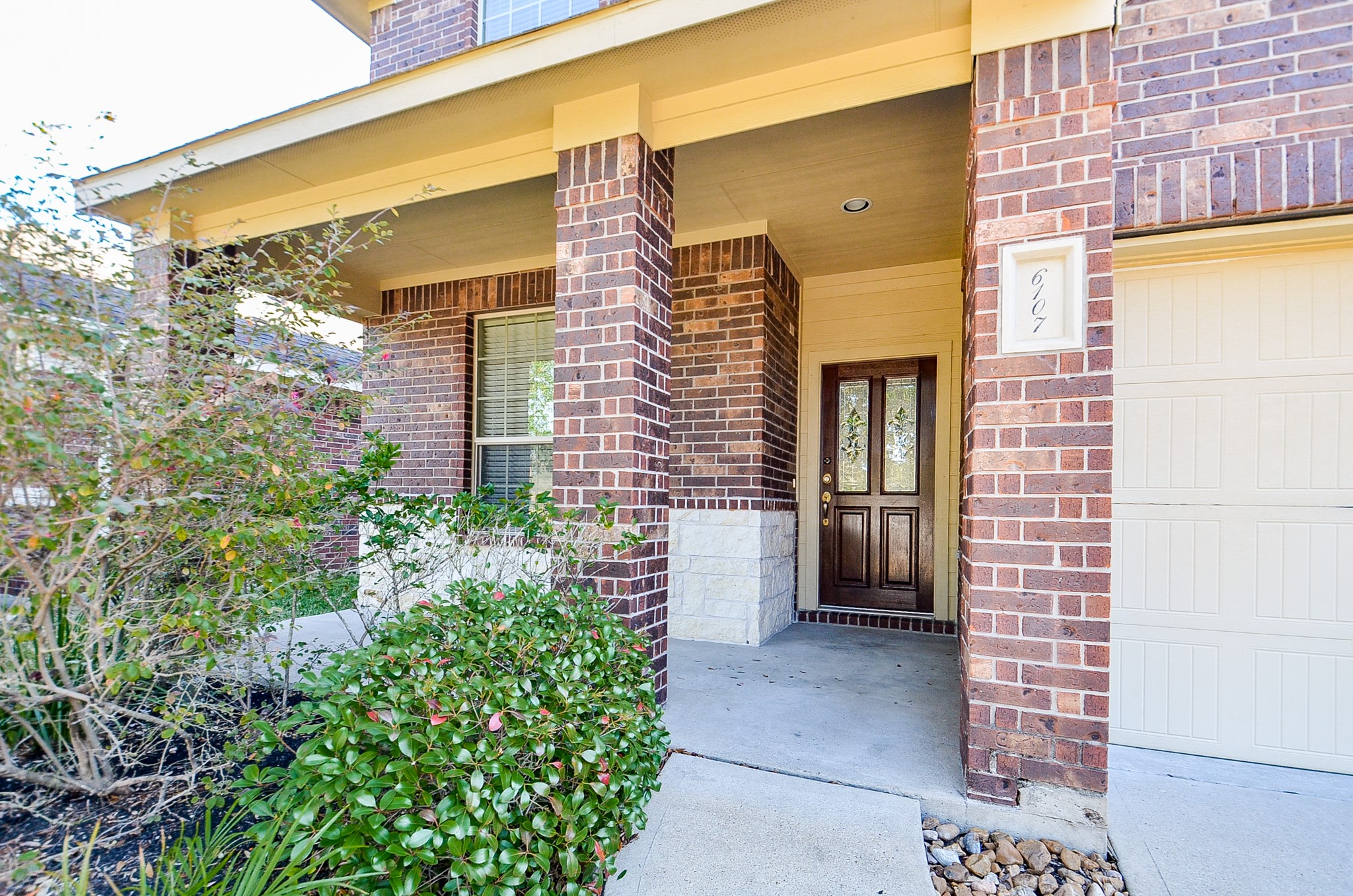 6107 Grassy Haven Lane Property Photo 2